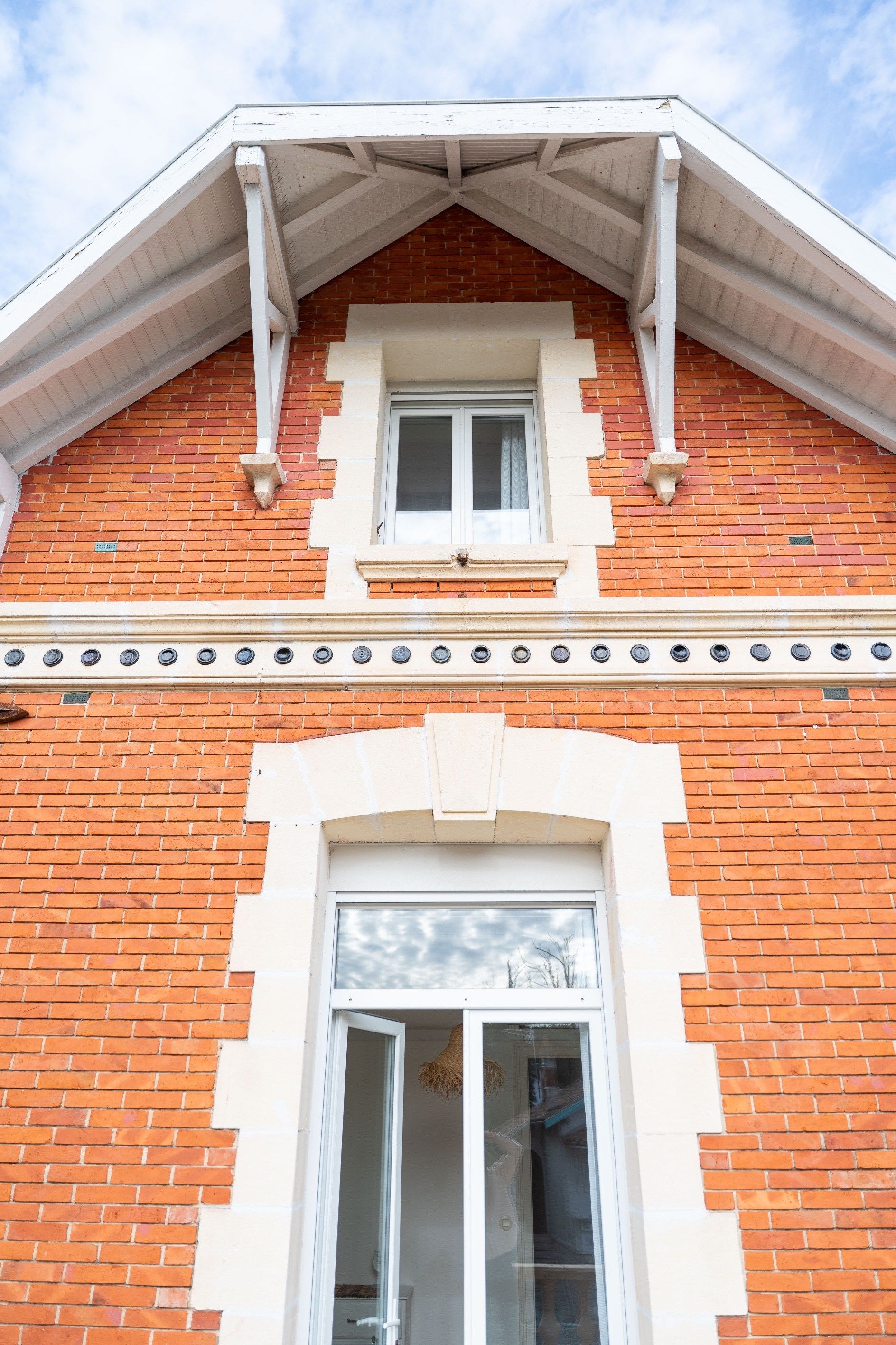 luxury house 5 Rooms for sale on ROYAN (17200)
