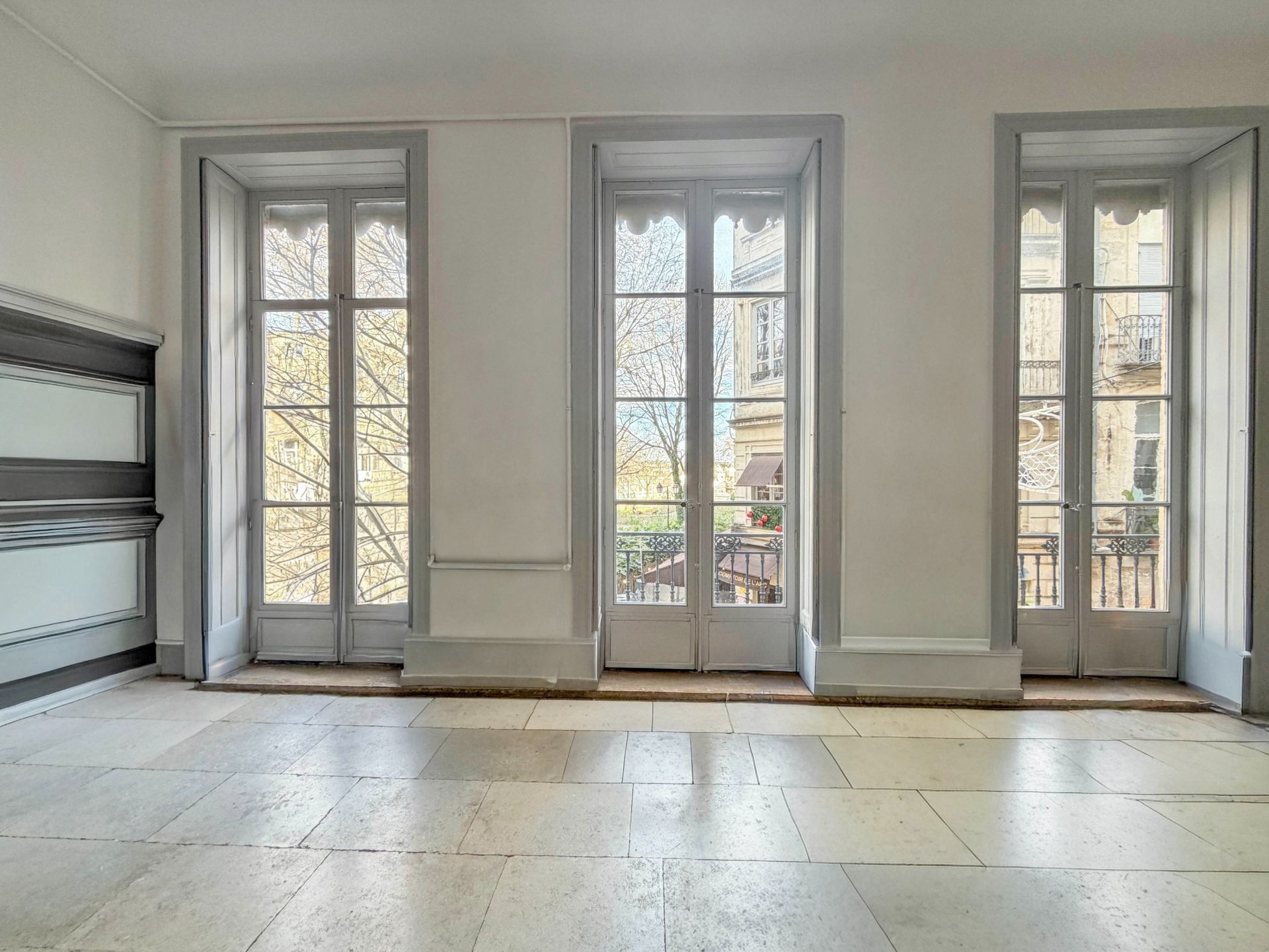luxury apartment 6 Rooms for sale on MONTPELLIER (34000)
