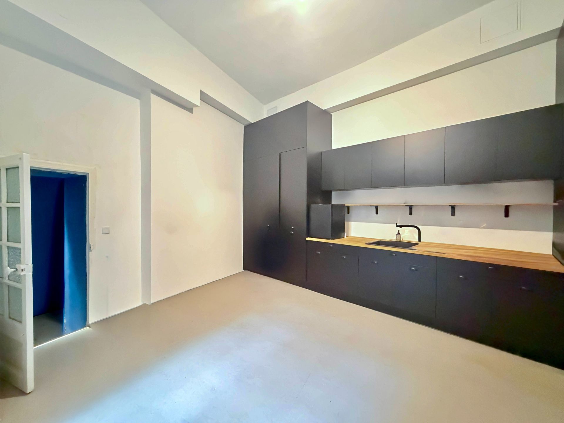 luxury apartment 6 Rooms for sale on MONTPELLIER (34000)