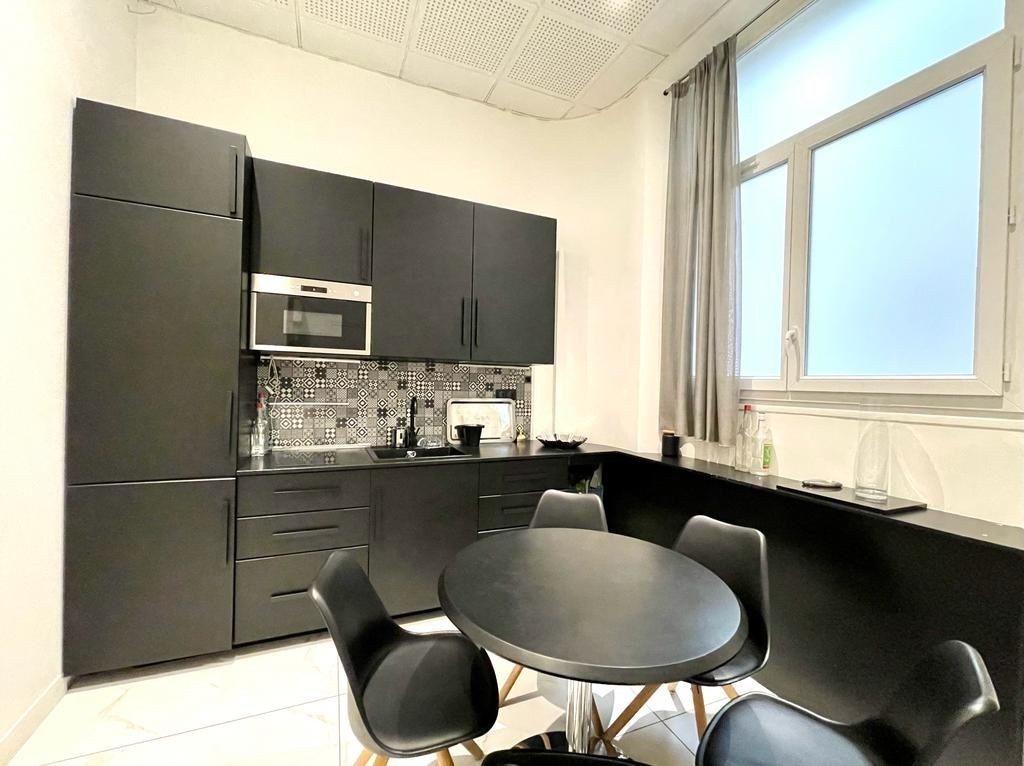 appartement de luxe 12 Pièces en location sur MARSEILLE (13008)