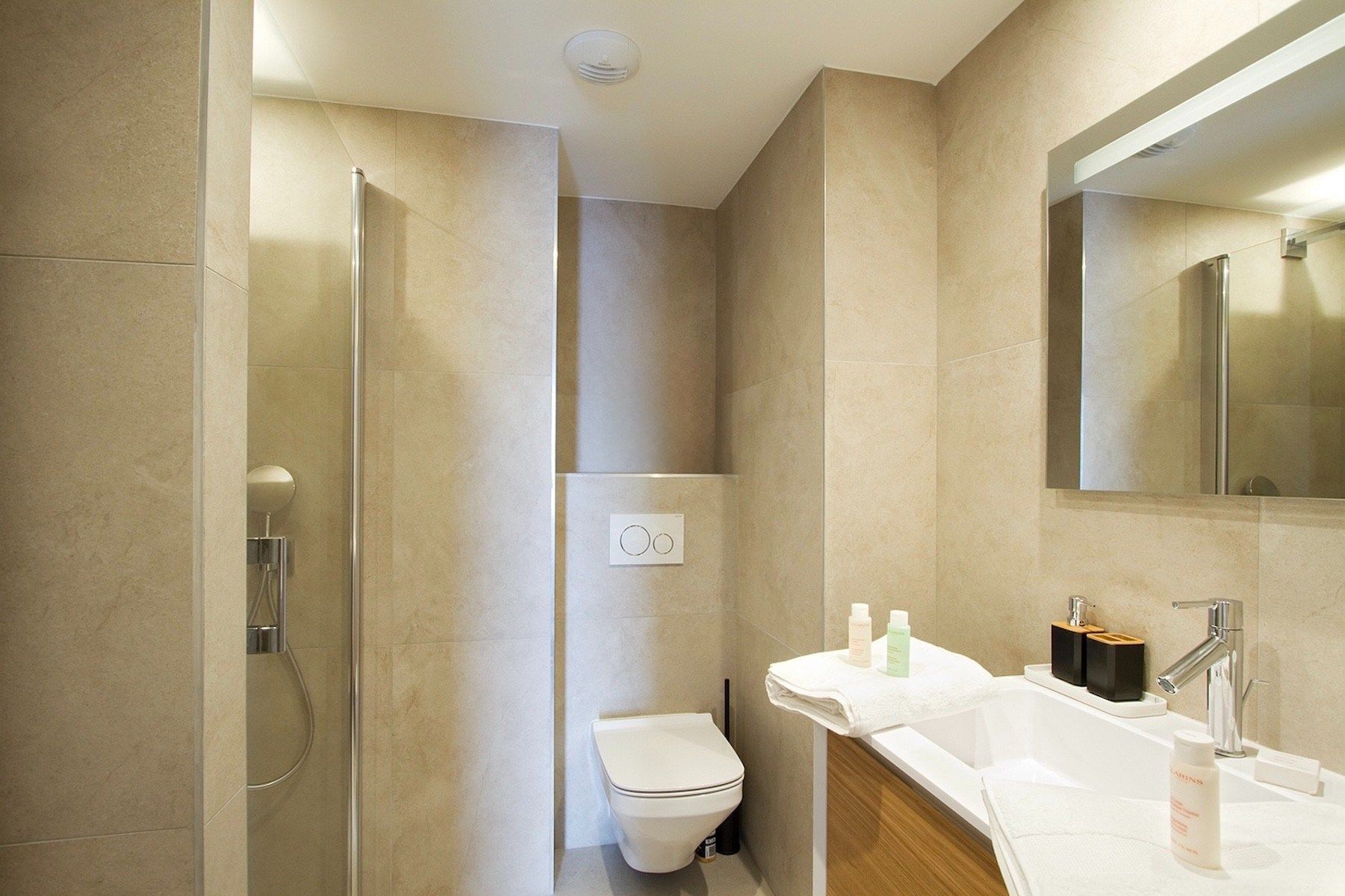 luxury apartment 4 Rooms for sale on L ALPE D HUEZ (38750)