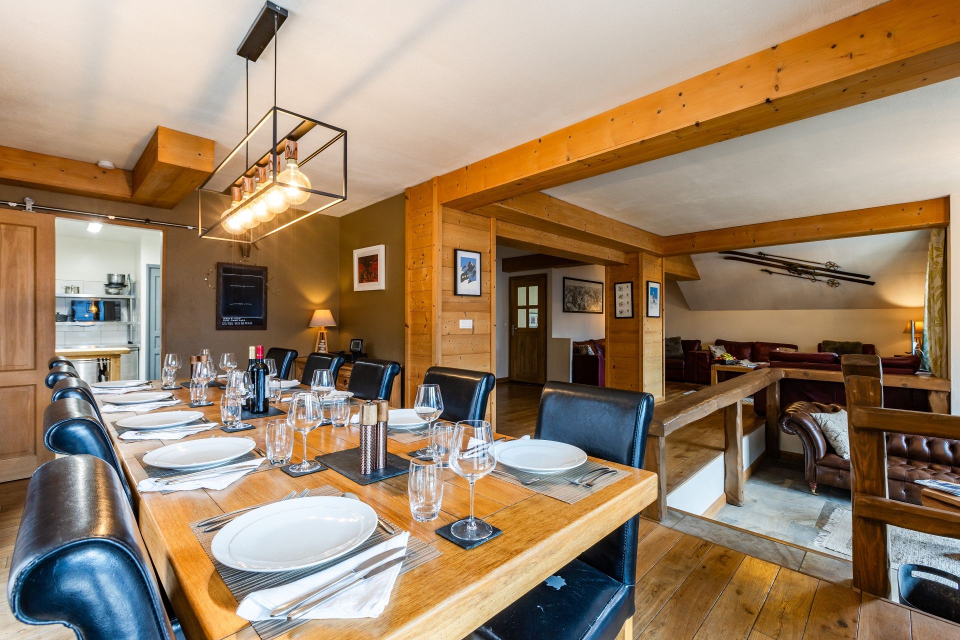 luxury chalet 13 Rooms for sale on LES DEUX ALPES (38860)