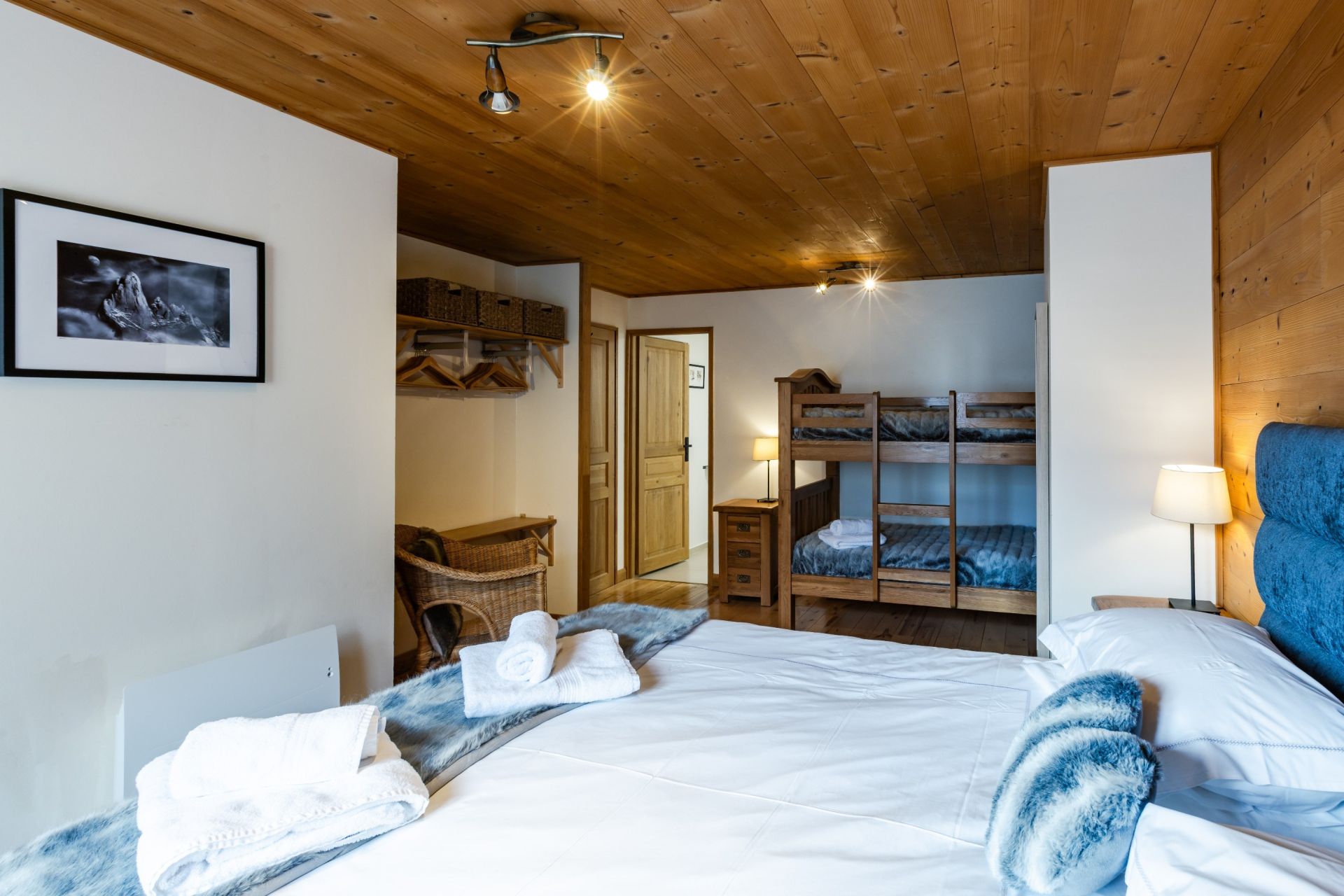 luxury chalet 13 Rooms for sale on LES DEUX ALPES (38860)