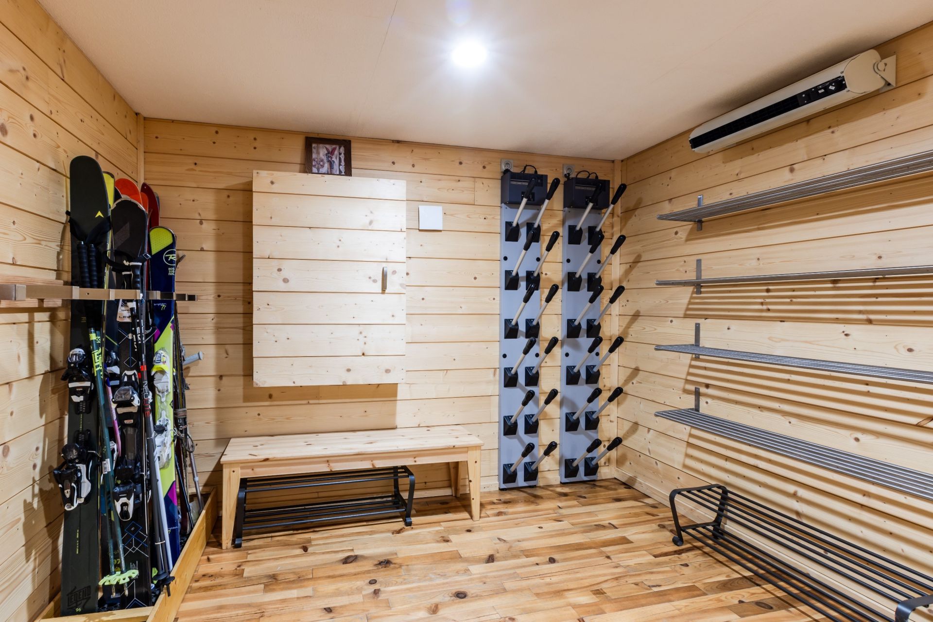 luxury chalet 13 Rooms for sale on LES DEUX ALPES (38860)