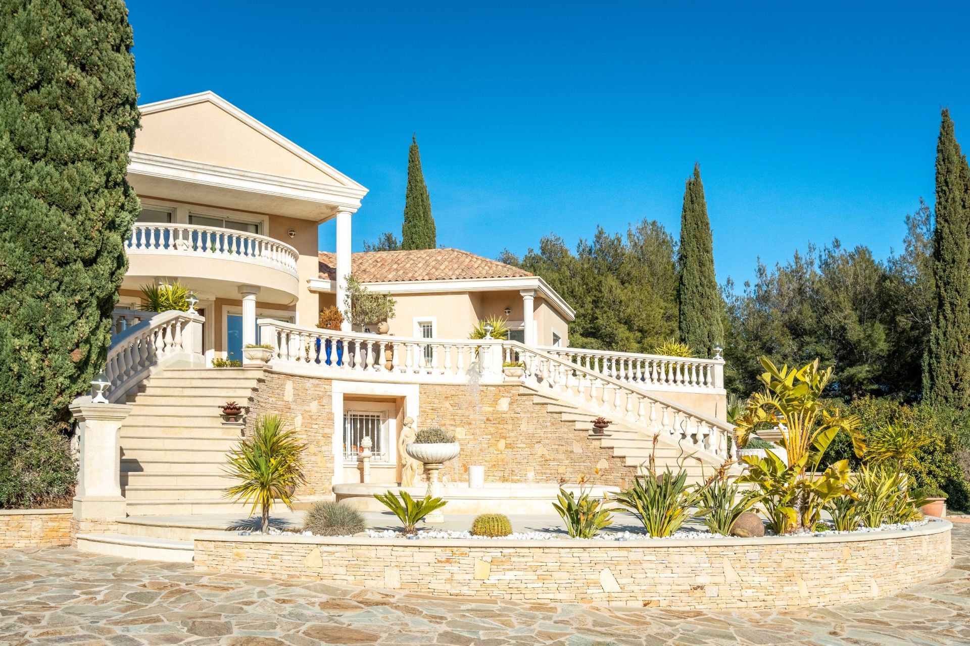 maison de luxe 10 Pièces en vente sur LA CIOTAT (13600)