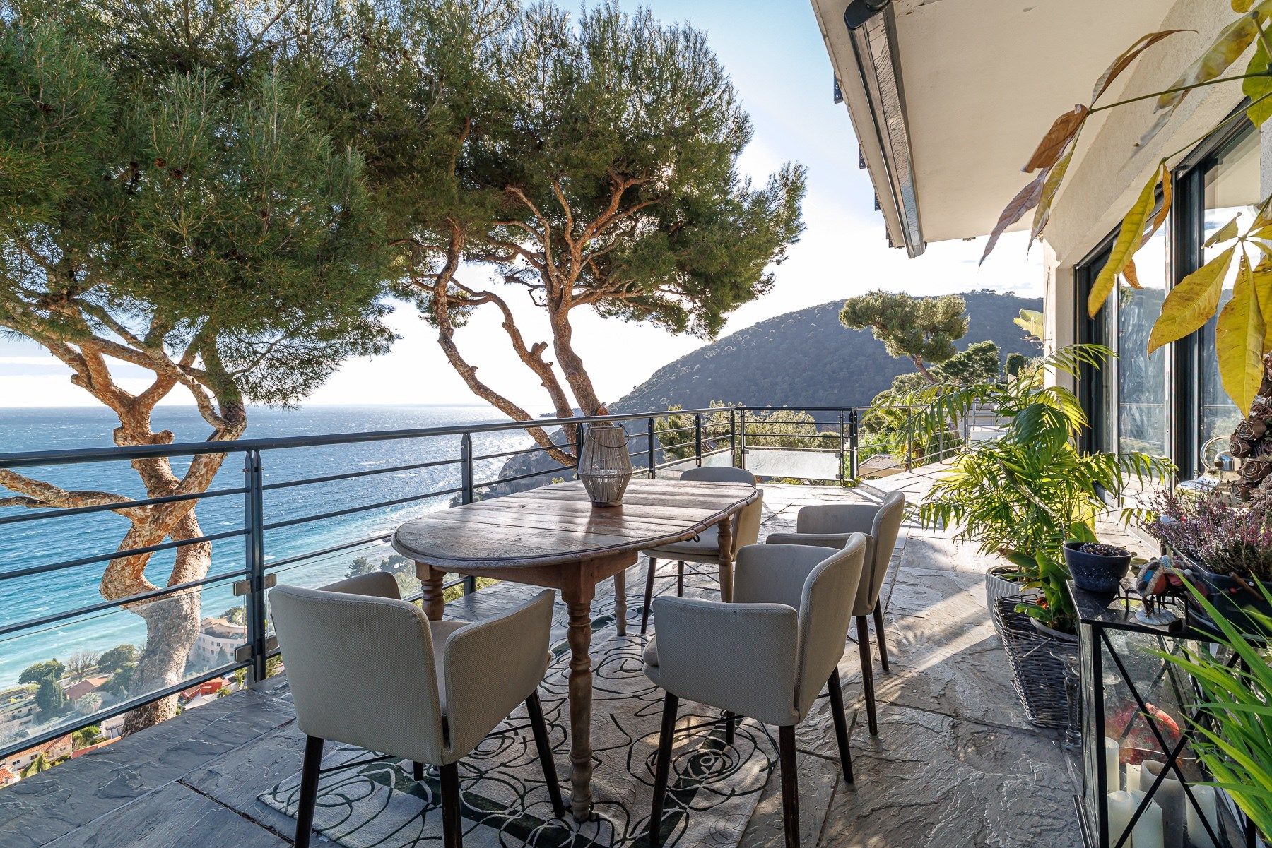 maison contemporaine 5 Pièces en vente sur EZE (06360)
