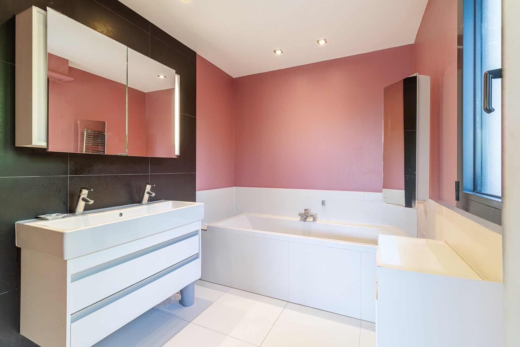 maison contemporaine 5 Pièces en vente sur EZE (06360)