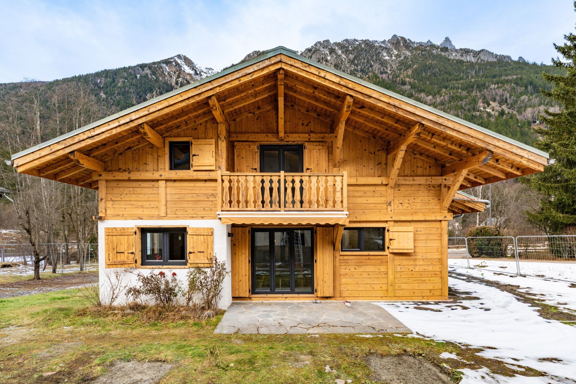 luxury chalet 5 Rooms for sale on CHAMONIX MONT BLANC (74400)