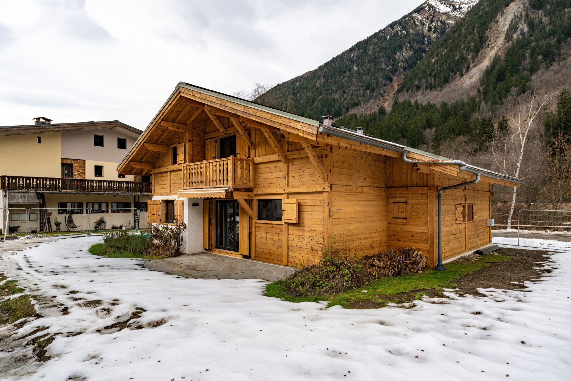 luxury chalet 5 Rooms for sale on CHAMONIX MONT BLANC (74400)