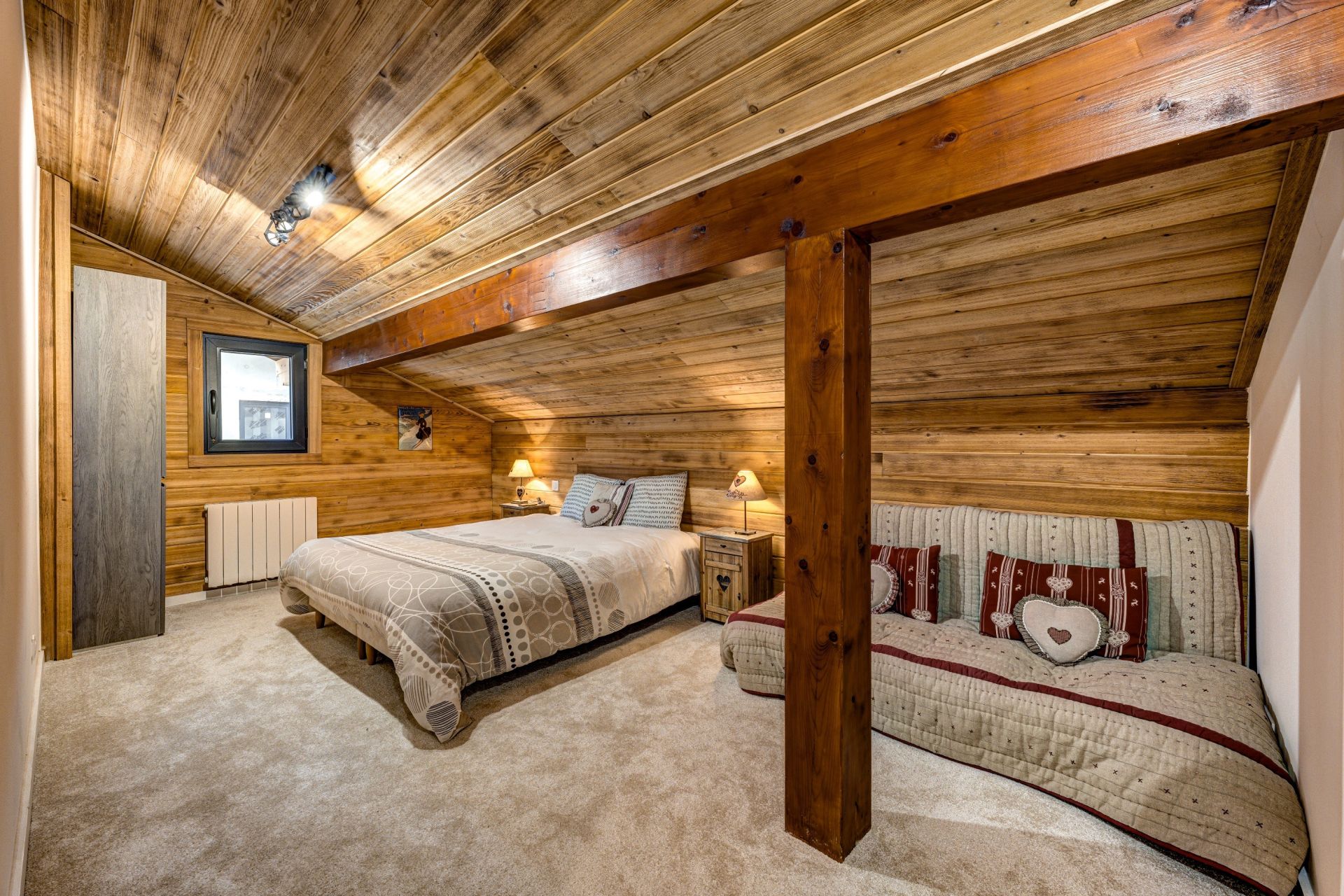 luxury chalet 5 Rooms for sale on CHAMONIX MONT BLANC (74400)