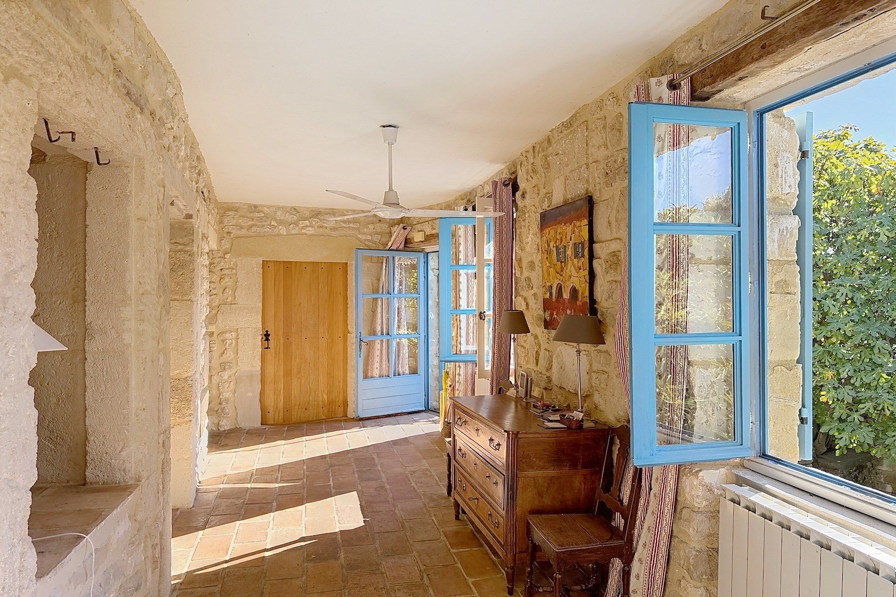 luxury house 9 Rooms for sale on UZES (30700)