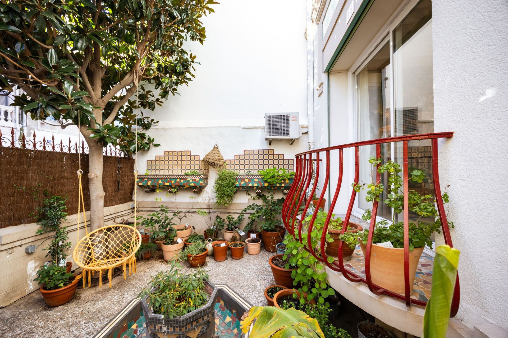luxury house 8 Rooms for sale on PERPIGNAN (66000)