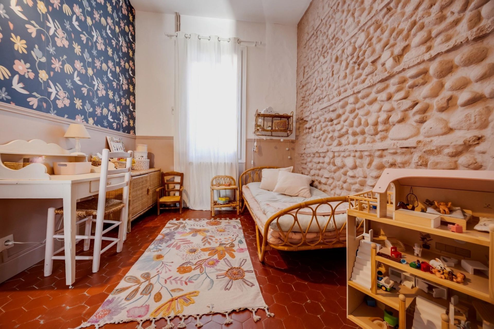 luxury house 8 Rooms for sale on PERPIGNAN (66000)