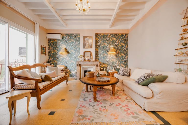 luxury house 8 Rooms for sale on PERPIGNAN (66000)