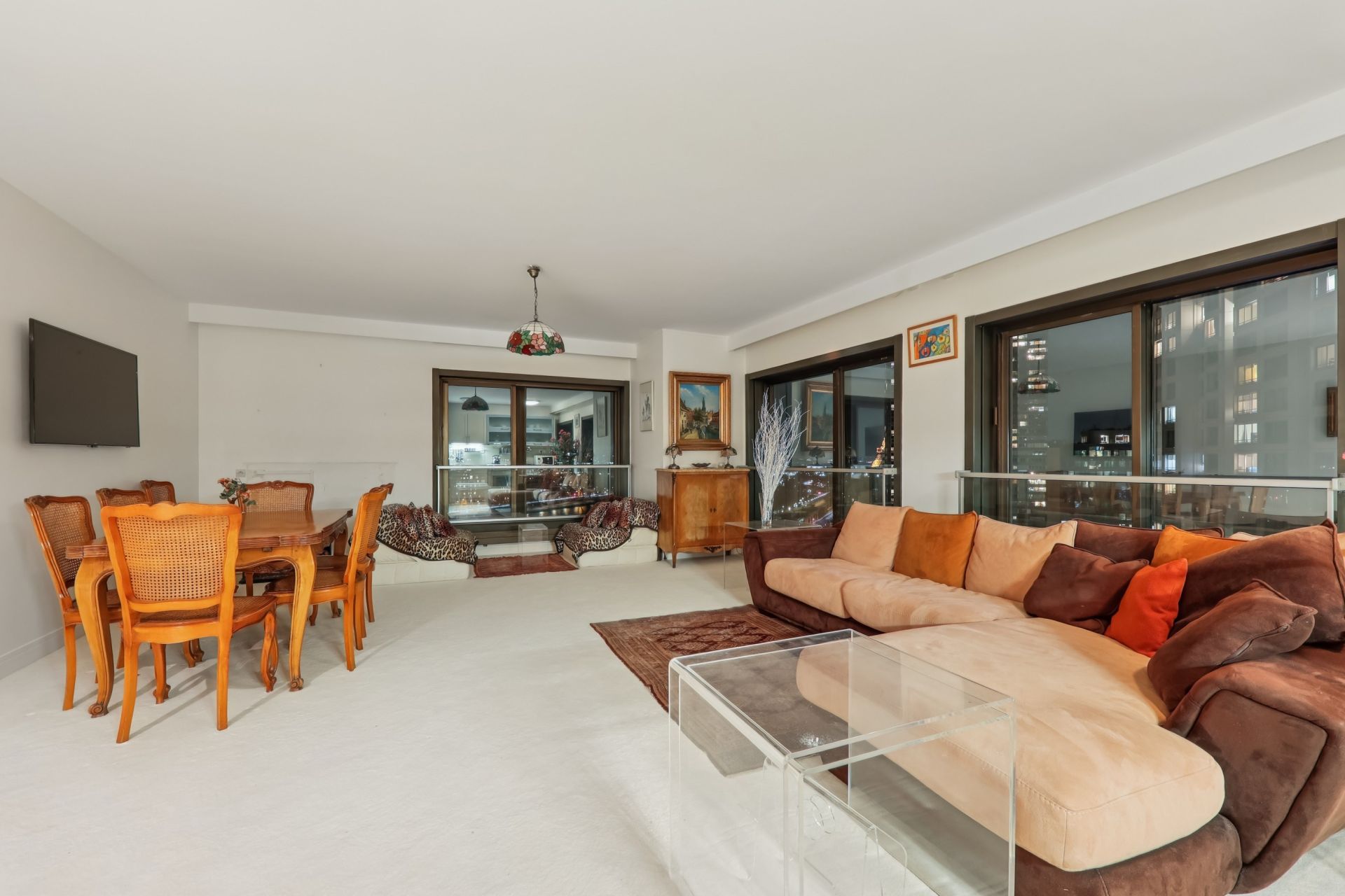 luxury apartment 7 Rooms for sale on PARIS (75015)