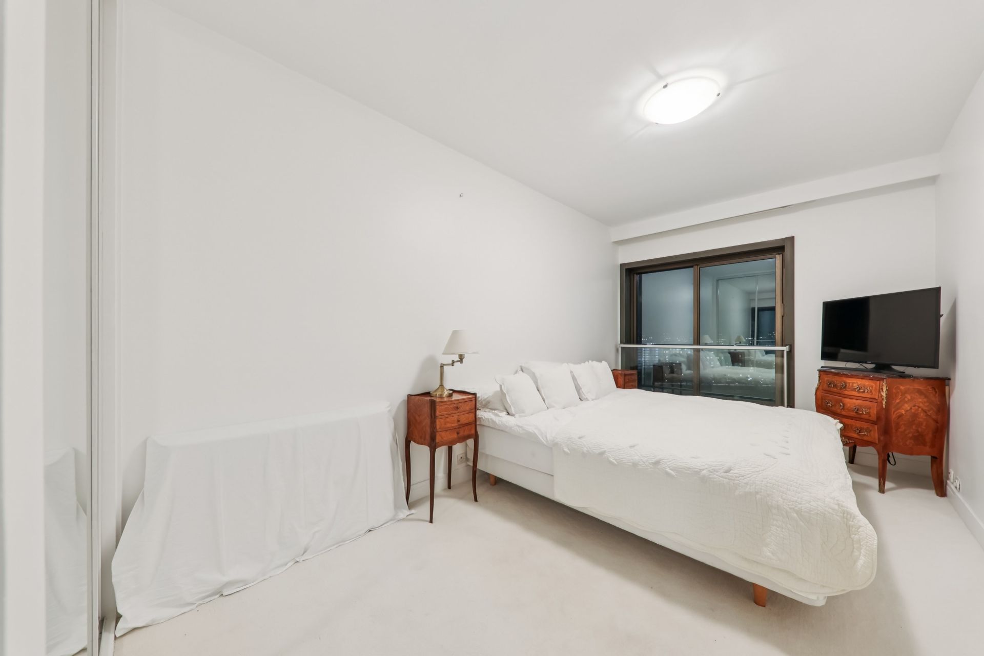 luxury apartment 7 Rooms for sale on PARIS (75015)