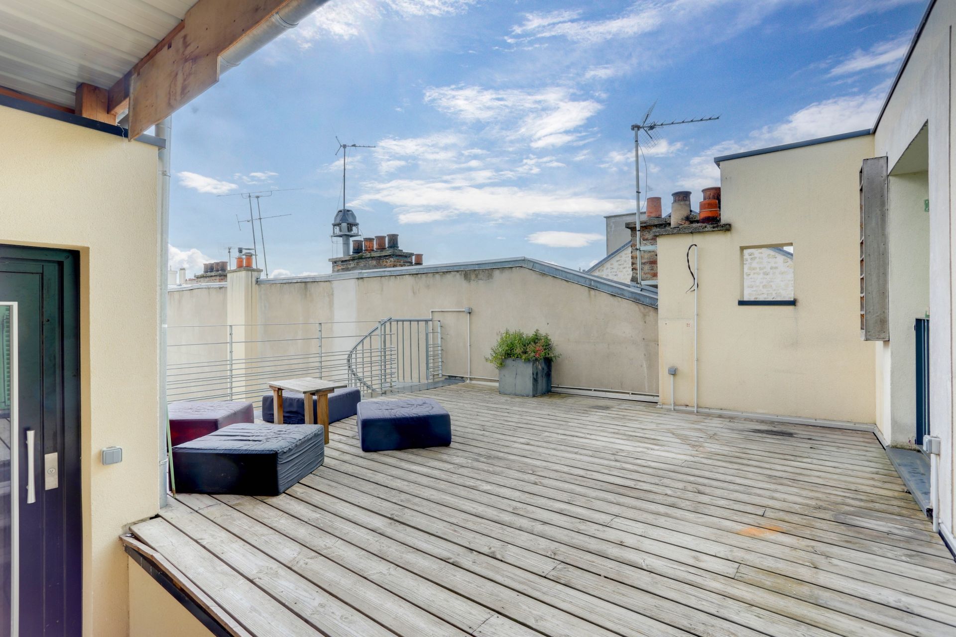 maison de luxe 10 Pièces en vente sur PARIS (75020)