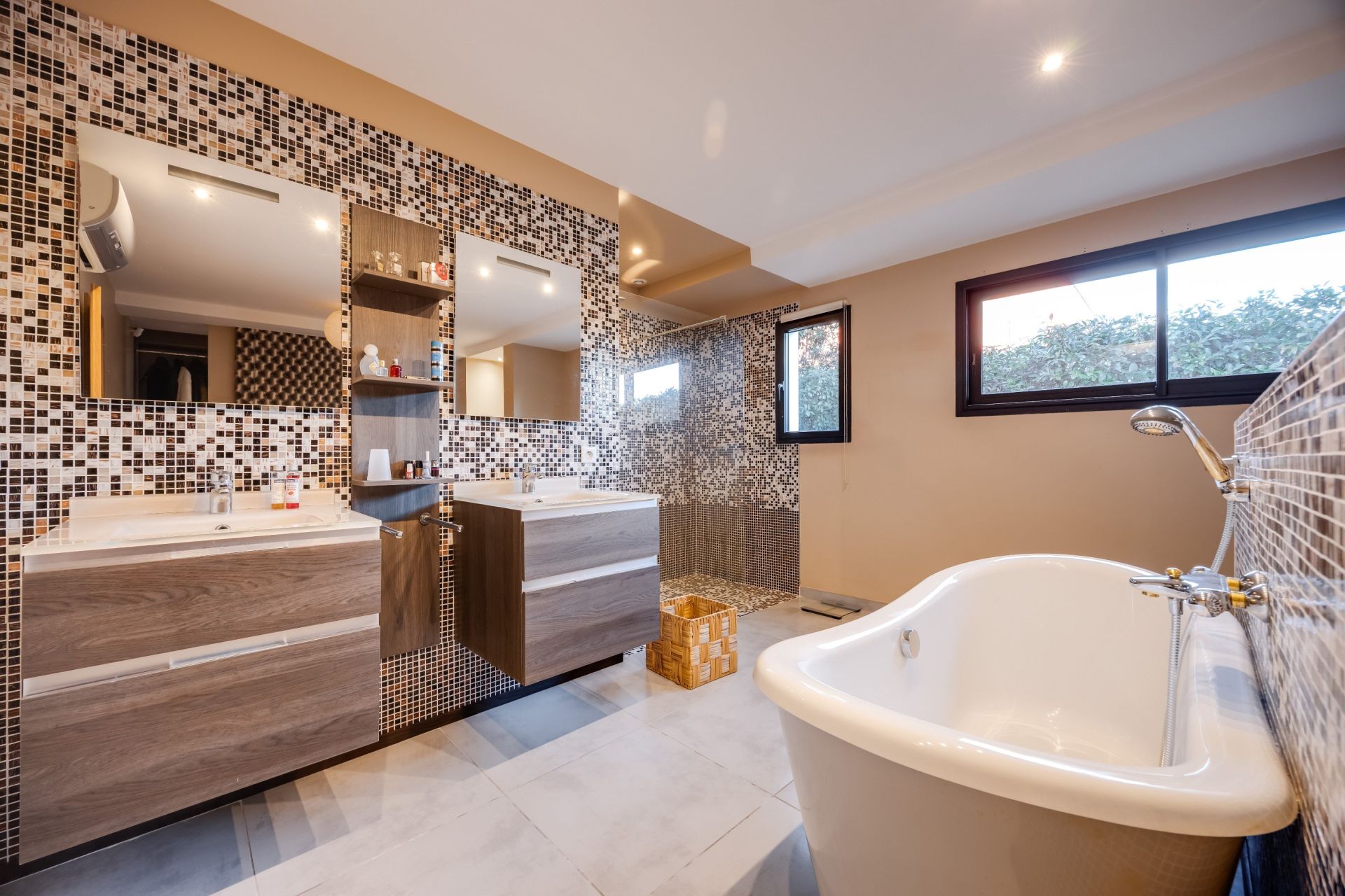 luxury house 6 Rooms for sale on TOULOUGES (66350)