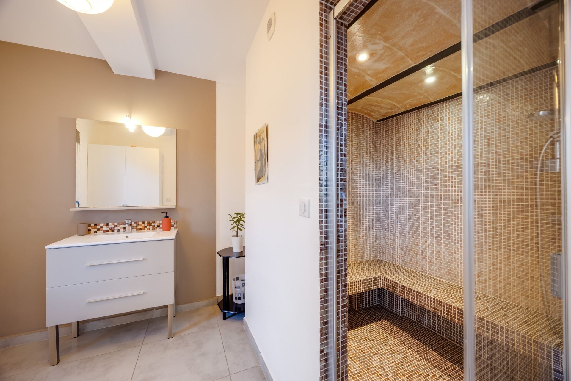 luxury house 6 Rooms for sale on TOULOUGES (66350)