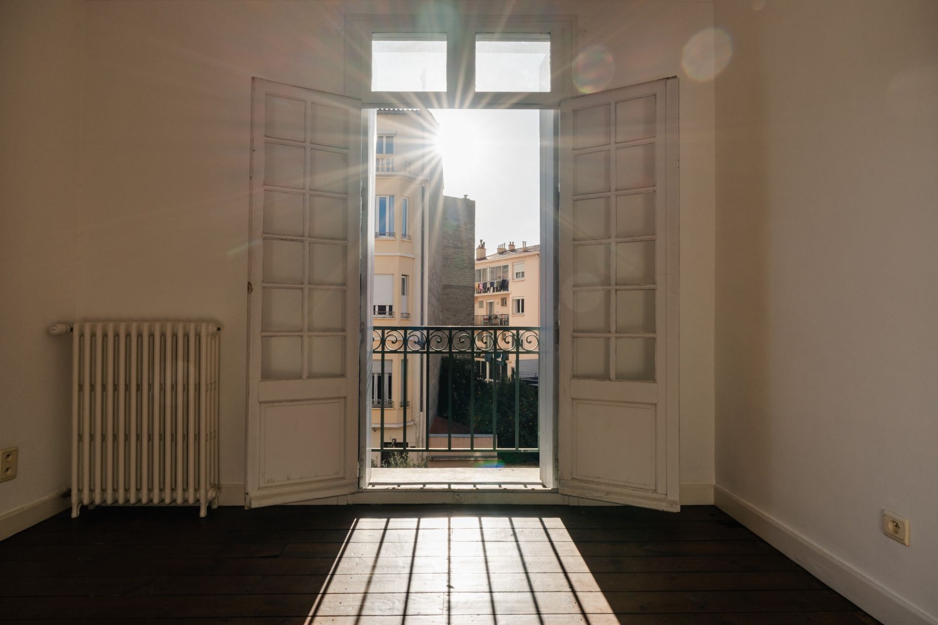 luxury house 8 Rooms for sale on PERPIGNAN (66000)