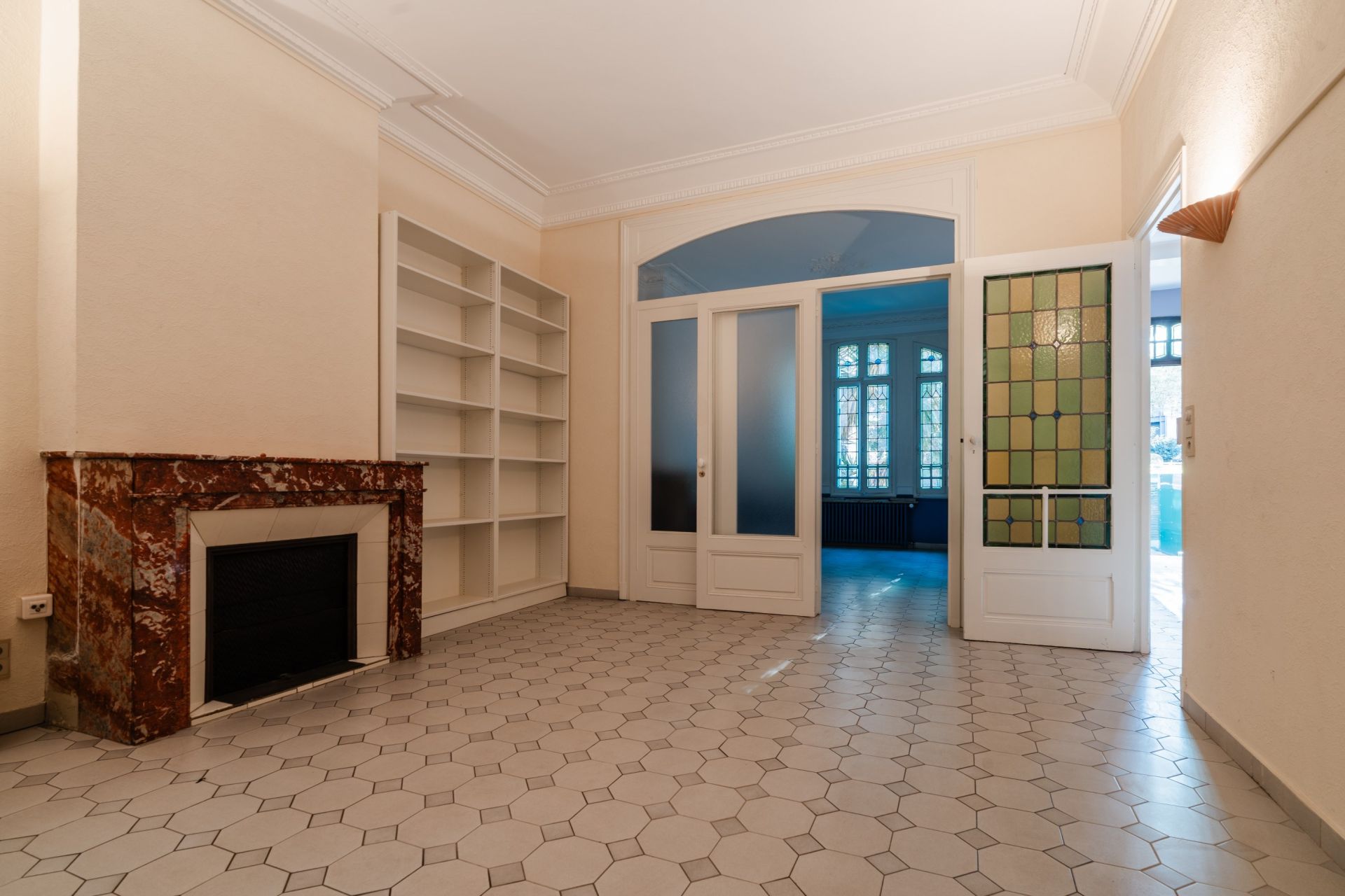 luxury house 8 Rooms for sale on PERPIGNAN (66000)