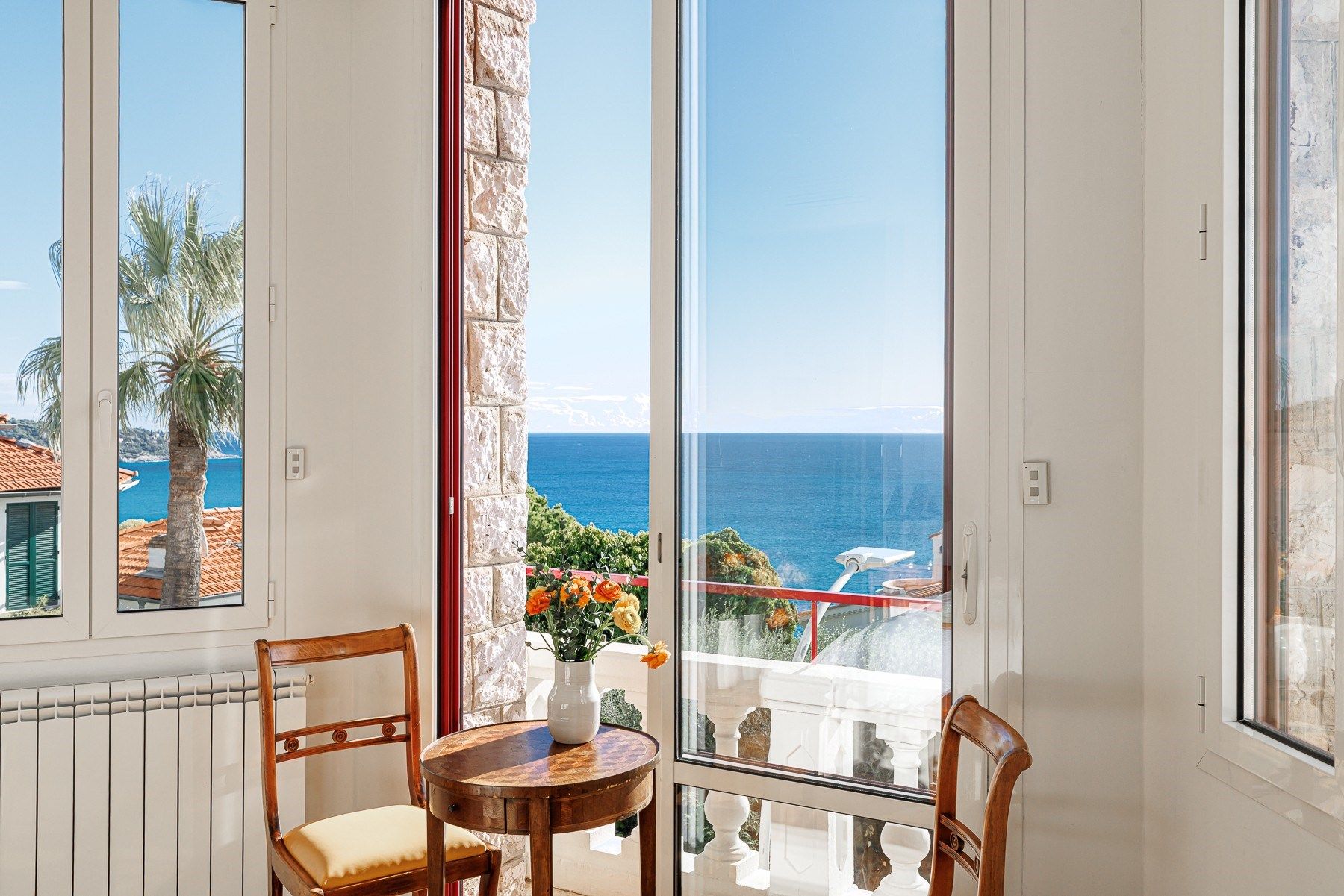 luxury villa 8 Rooms for sale on NICE (06000)