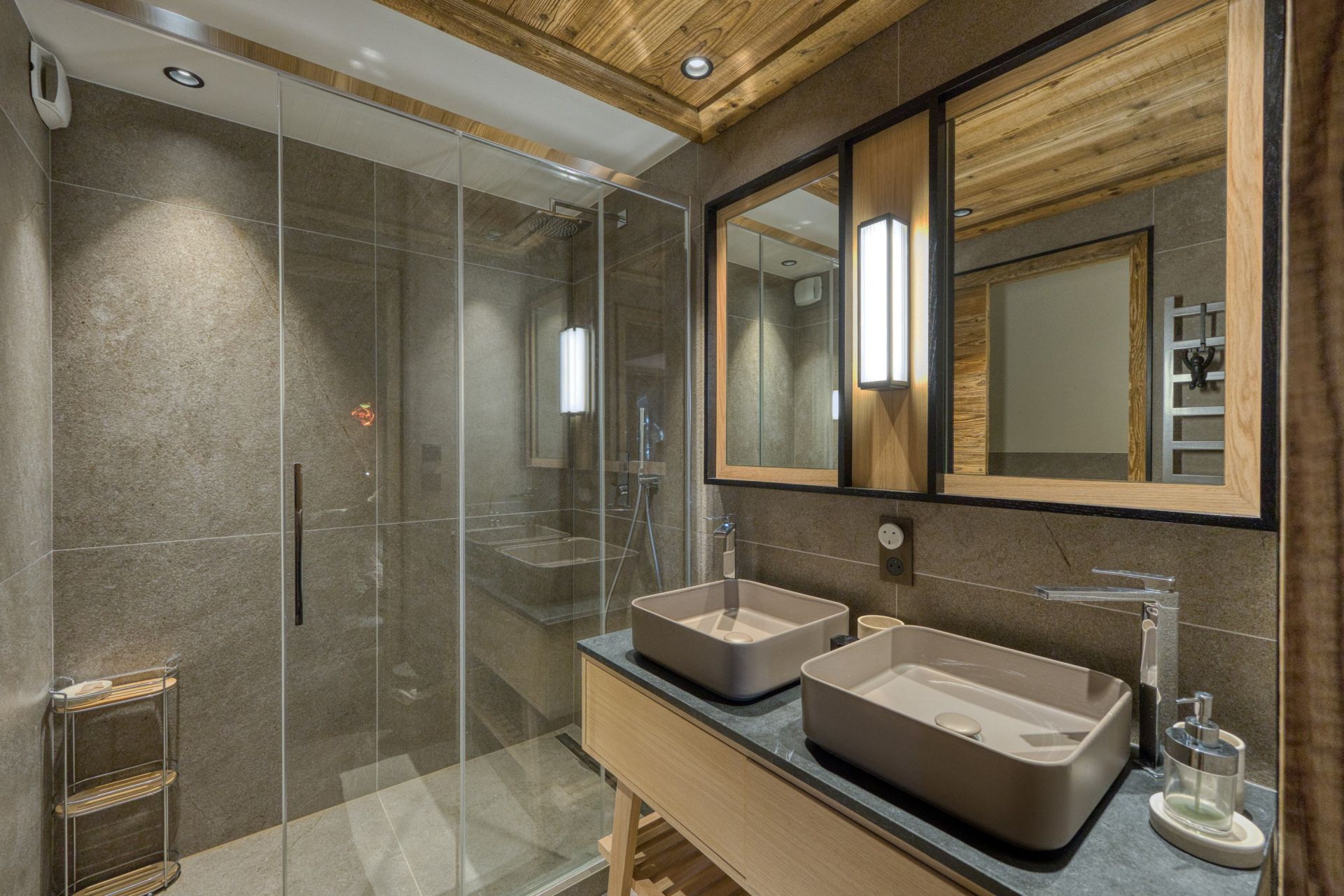chalet de luxe 10 Pièces en vente sur MERIBEL LES ALLUES (73550)