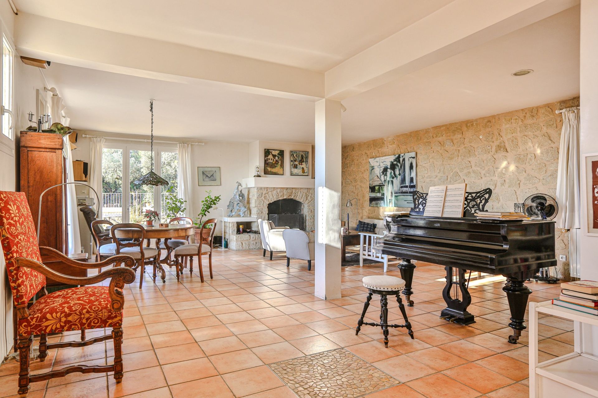 maison de luxe 7 Pièces en vente sur LE BARROUX (84330)