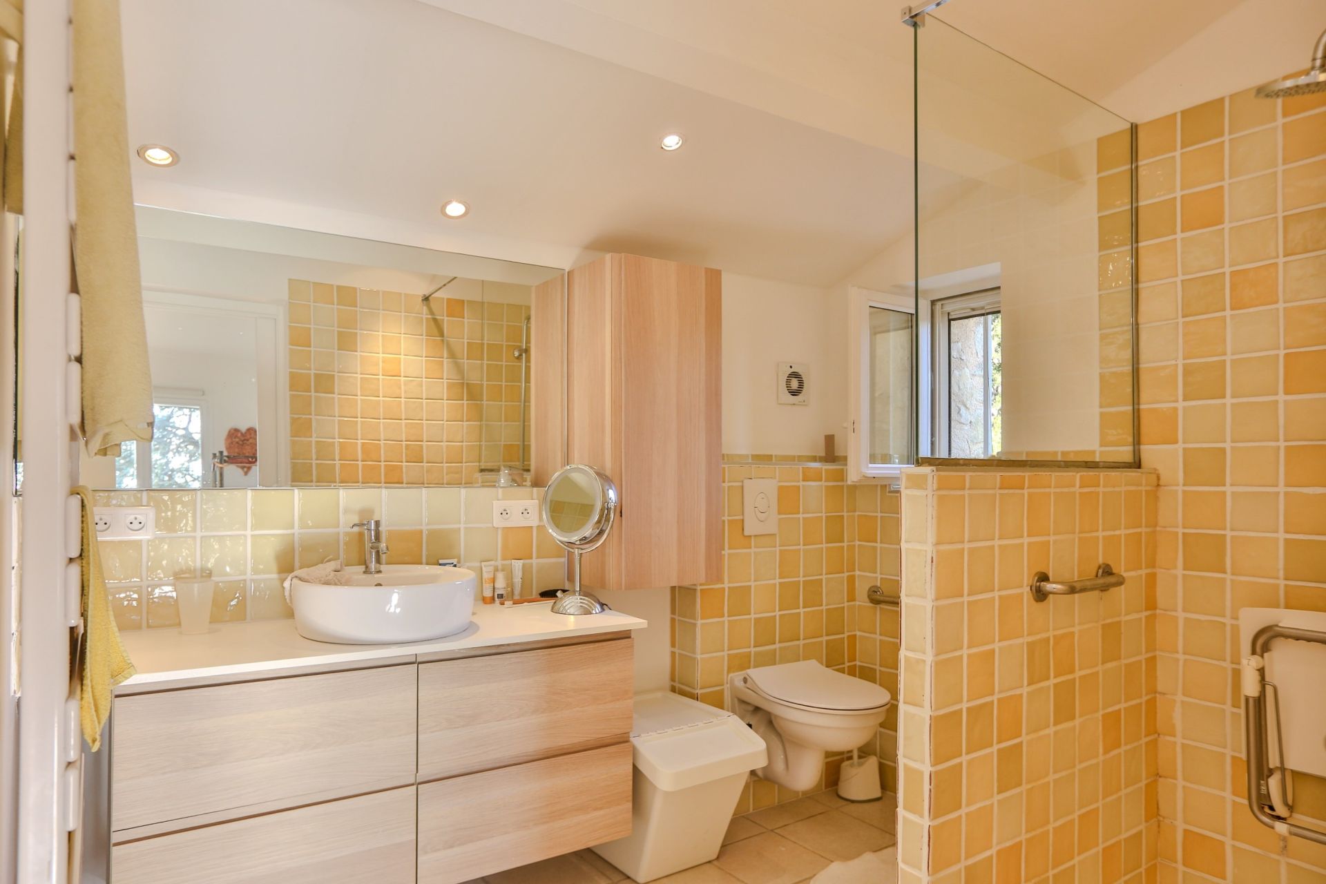 maison de luxe 7 Pièces en vente sur LE BARROUX (84330)