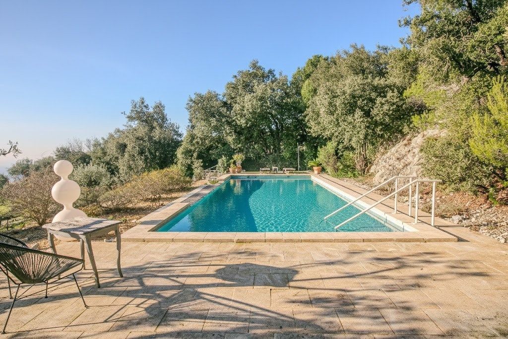 maison de luxe 7 Pièces en vente sur LE BARROUX (84330)