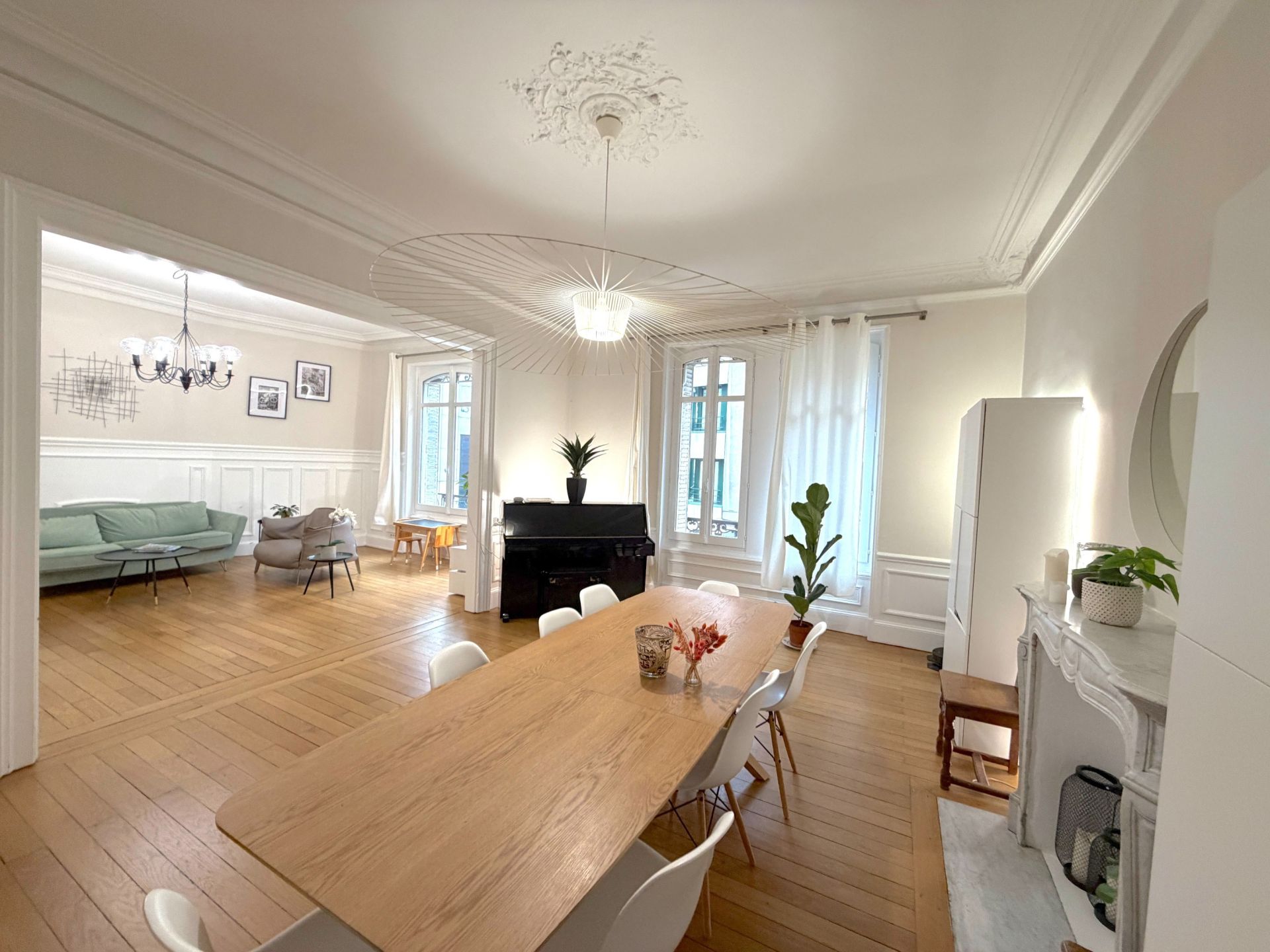 luxury apartment 5 Rooms for rent on LILLE (59000)
