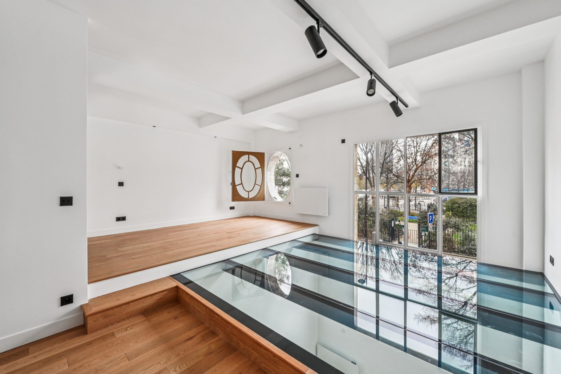 luxury artist studio 2 Rooms for sale on PARIS (75014)
