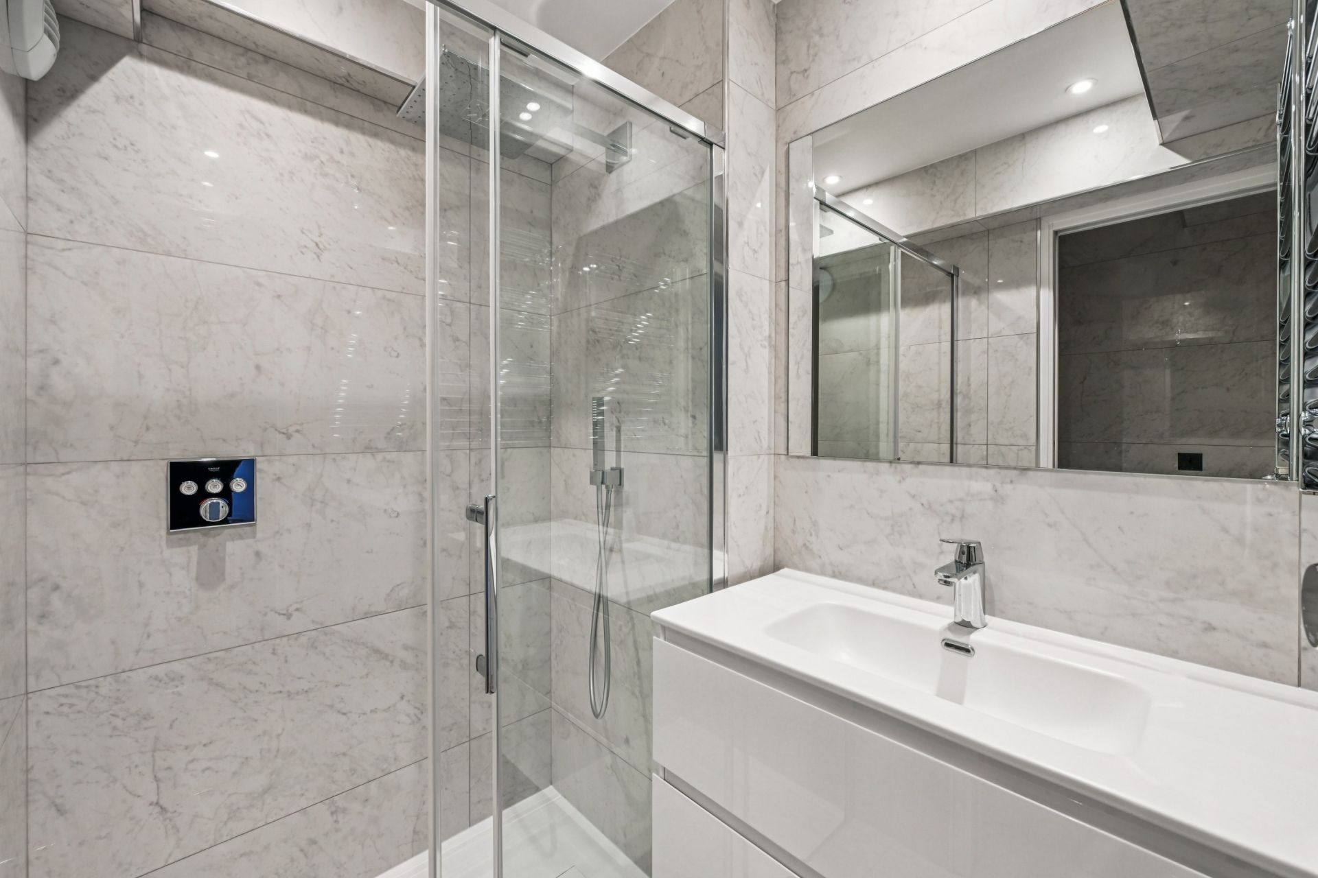 luxury artist studio 2 Rooms for sale on PARIS (75014)