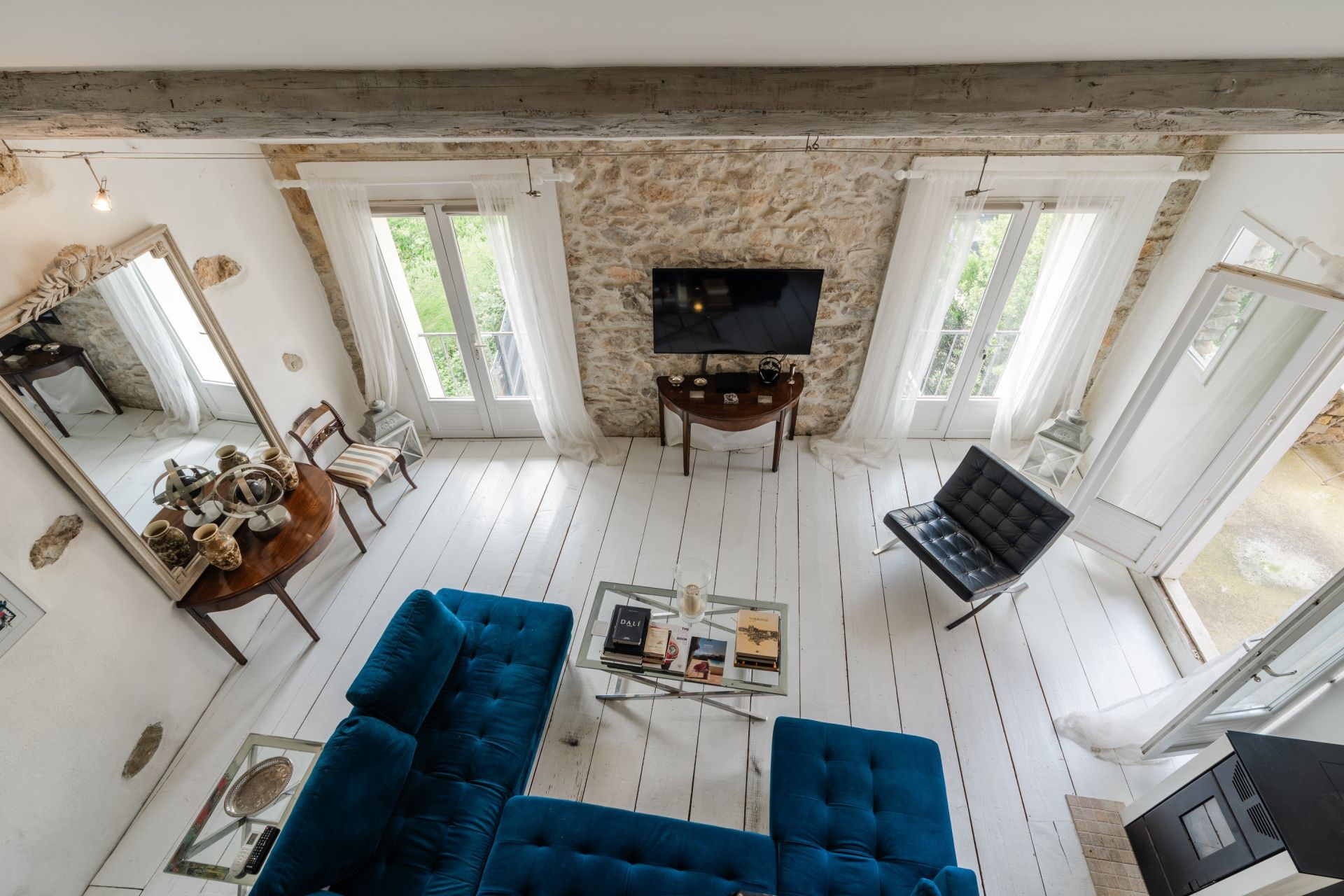 mansion 17 Rooms for sale on CANET (11200)