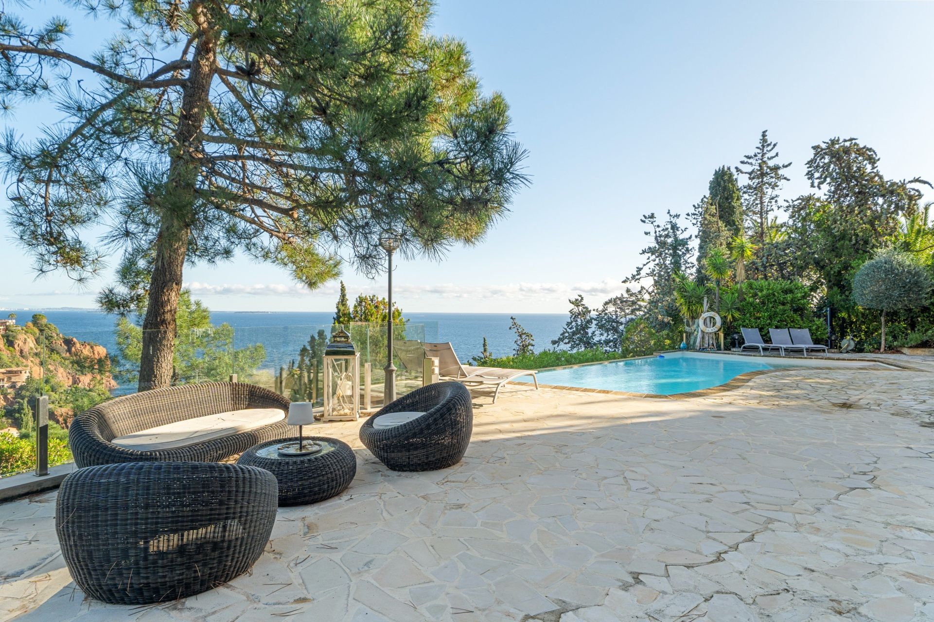 villa de luxe 6 Pièces en vente sur THEOULE SUR MER (06590)