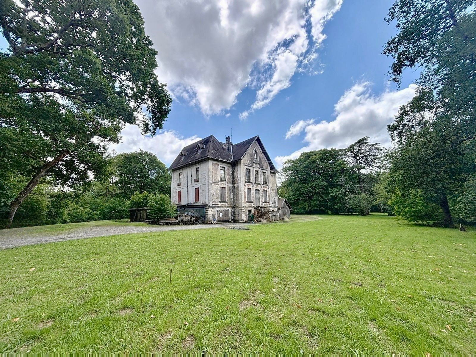 château 20 Pièces en vente sur TARNOS (40220)