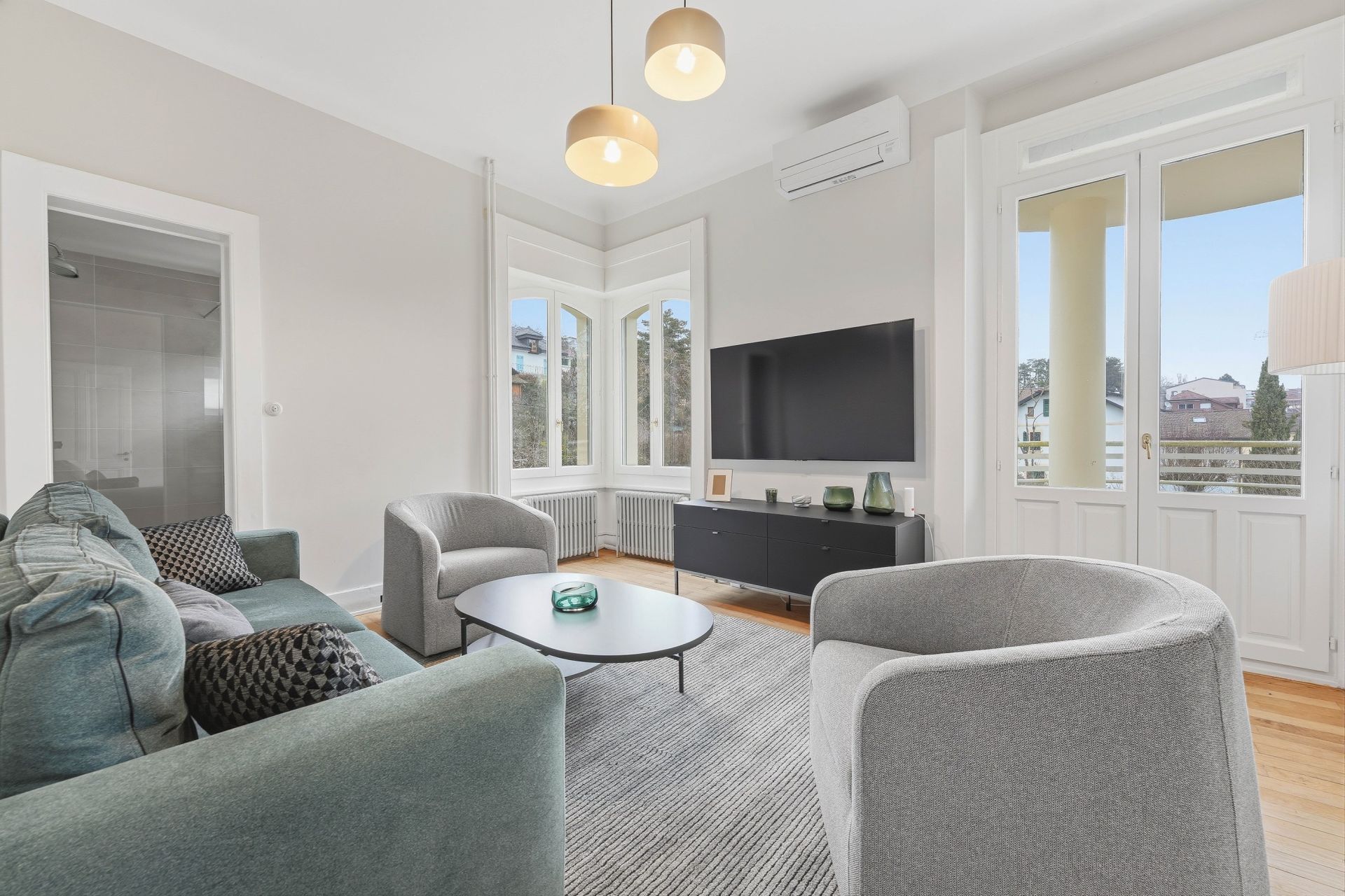 luxury house 9 Rooms for sale on DIVONNE LES BAINS (01220)