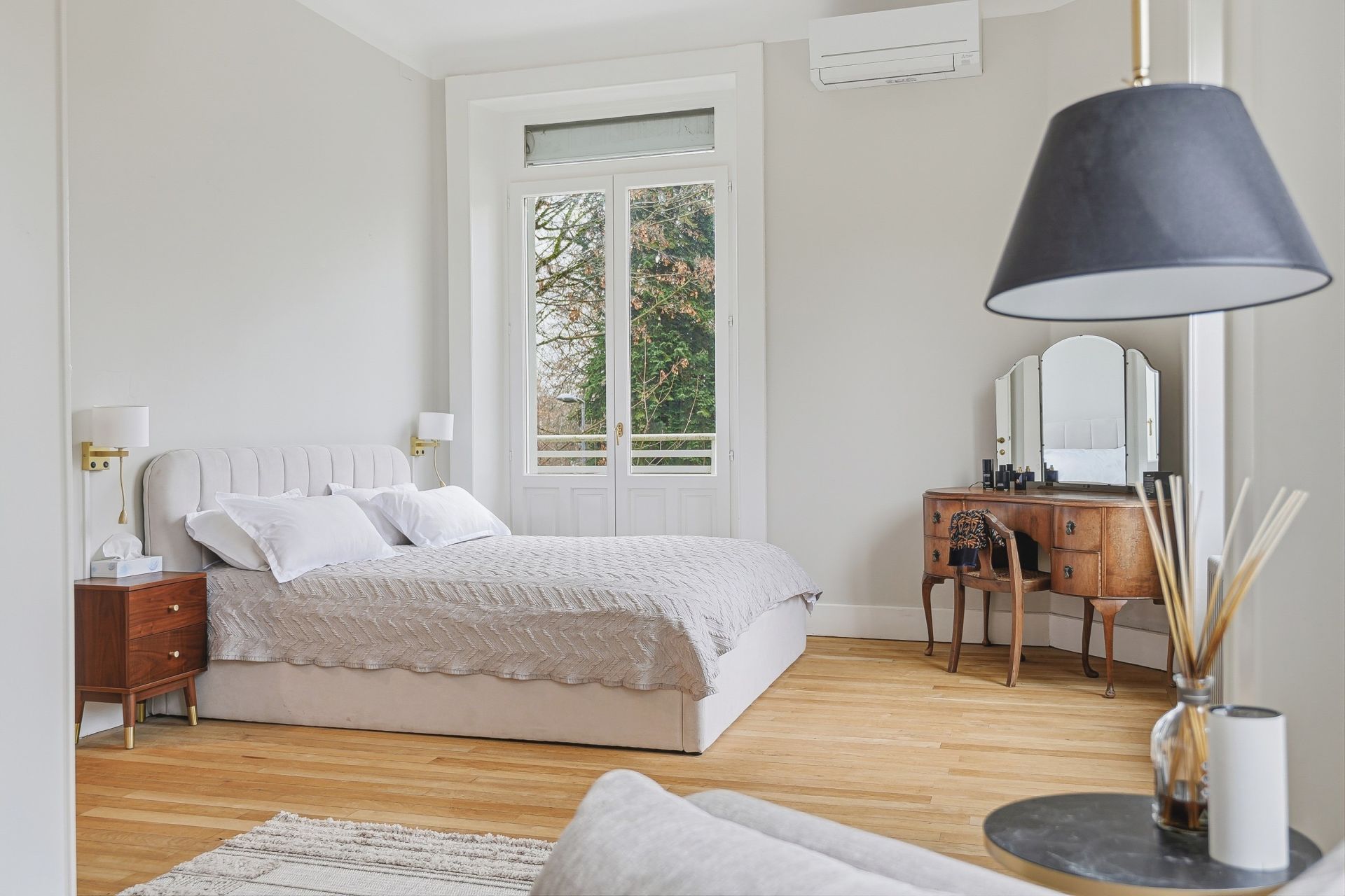 luxury house 9 Rooms for sale on DIVONNE LES BAINS (01220)