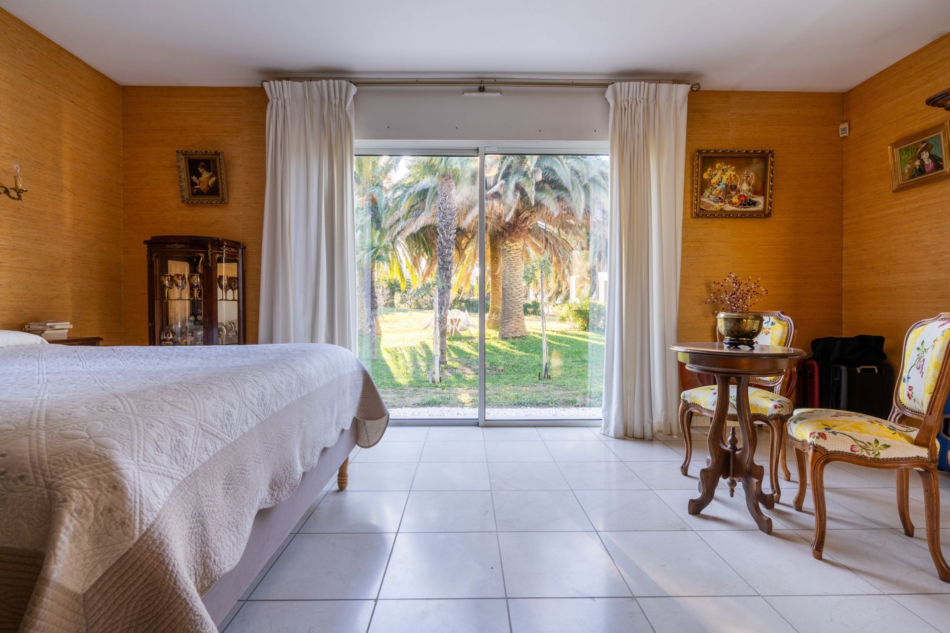 luxury house 5 Rooms for sale on PERPIGNAN (66000)