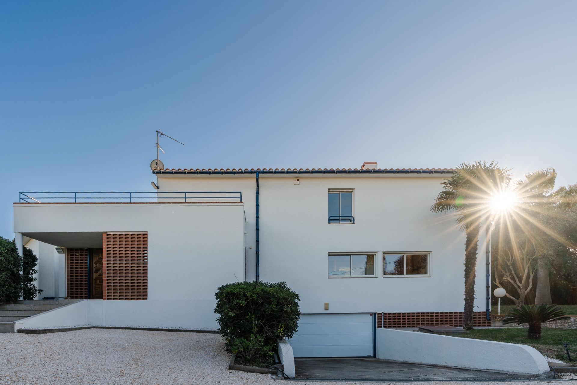 luxury house 5 Rooms for sale on PERPIGNAN (66000)