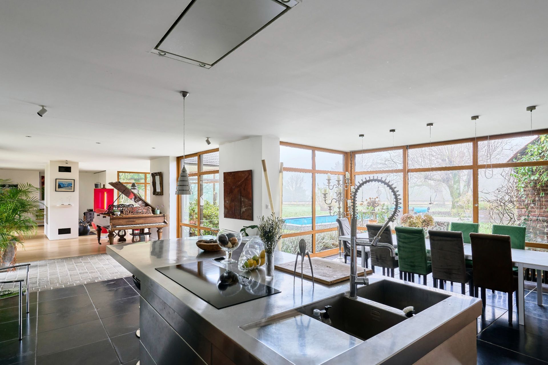luxury house 9 Rooms for sale on HEM (59510)