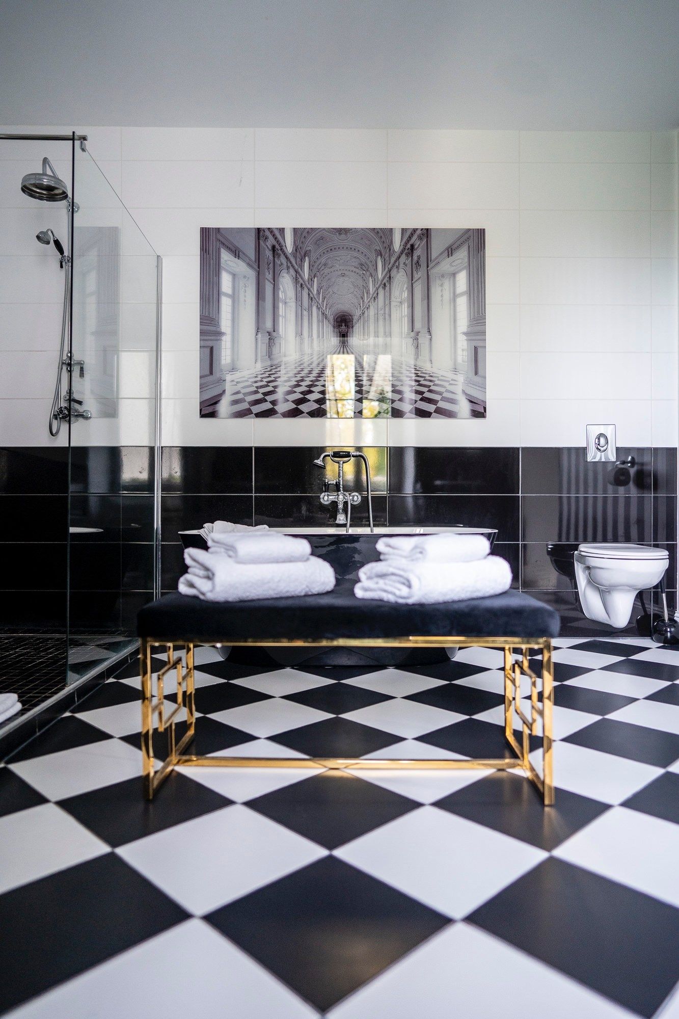 castle 20 Rooms for sale on ST ETIENNE DE ST GEOIRS (38590)