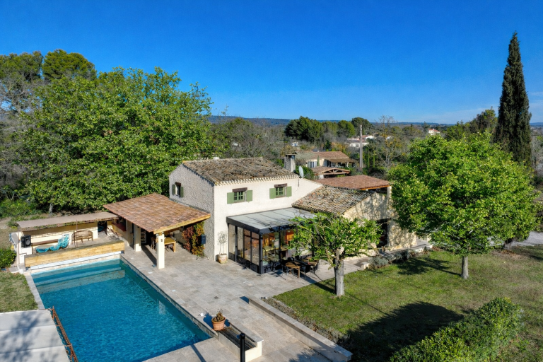 luxury house 10 Rooms for sale on AIX EN PROVENCE (13100)