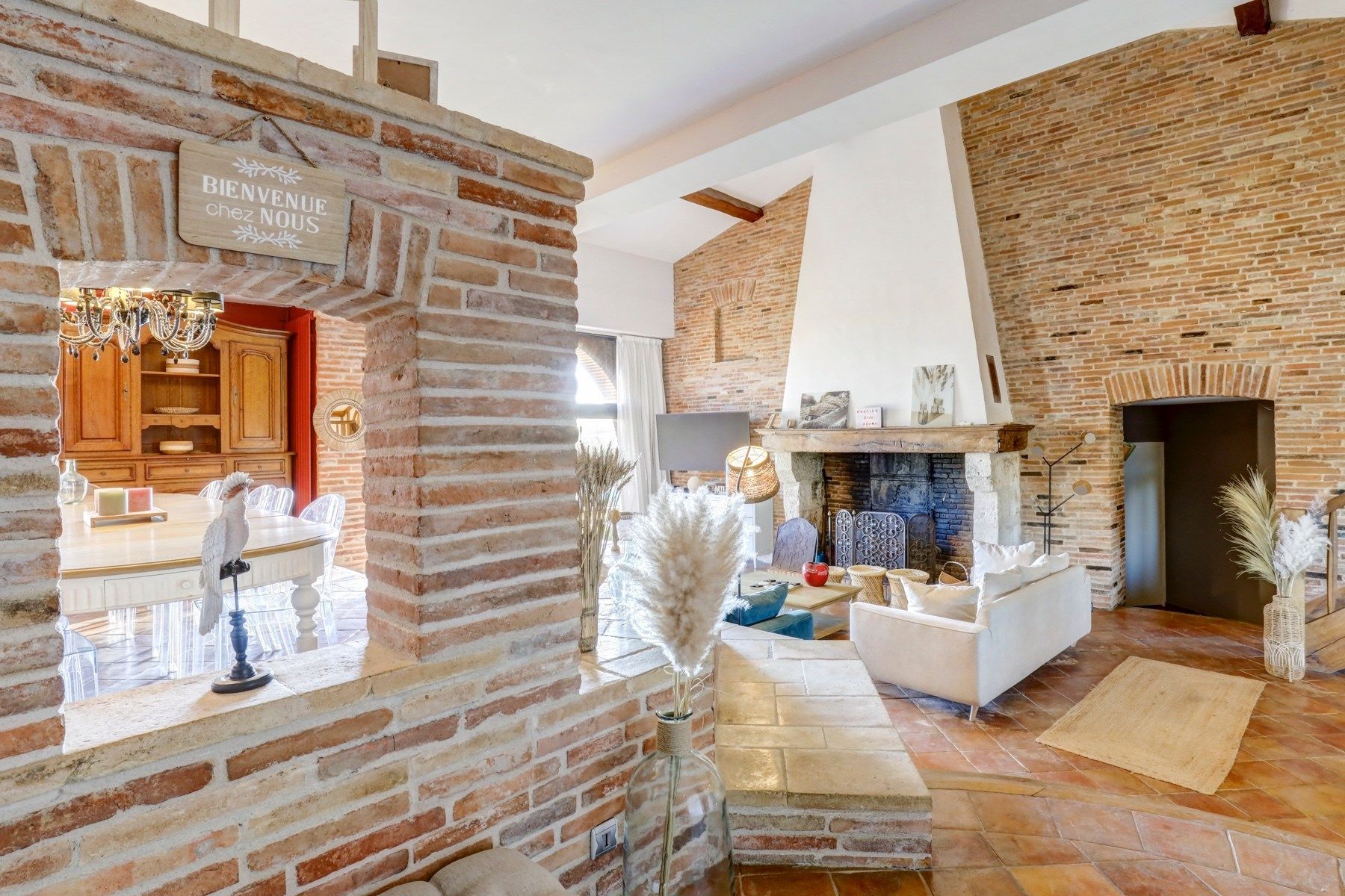 farm complex 14 Rooms for sale on VERFEIL (31590)