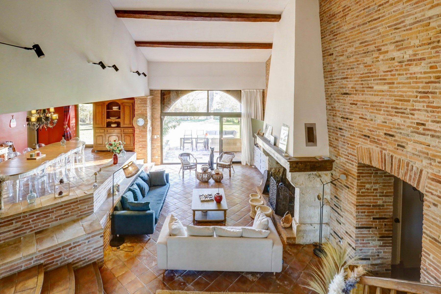 farm complex 14 Rooms for sale on VERFEIL (31590)