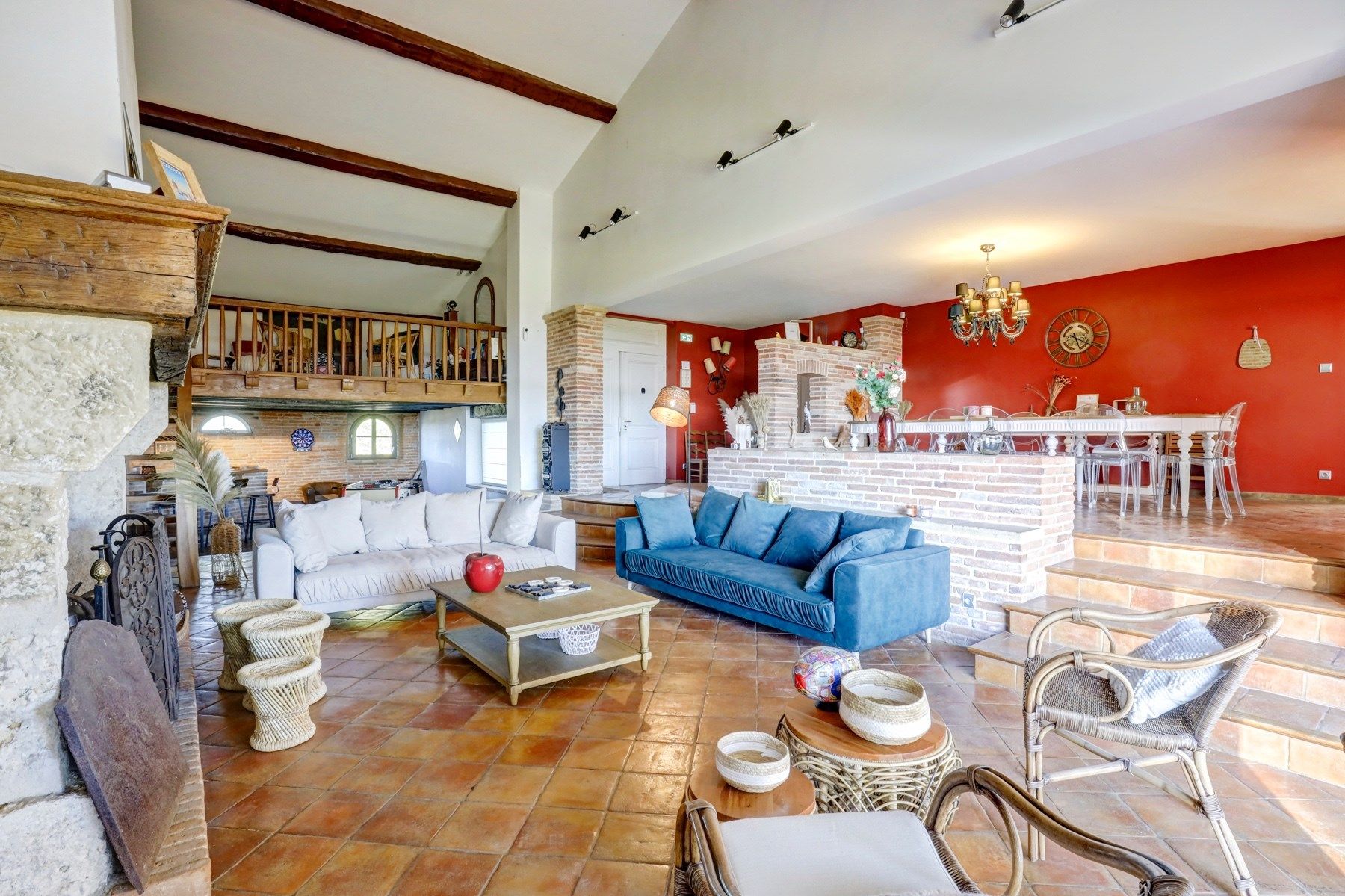 farm complex 14 Rooms for sale on VERFEIL (31590)