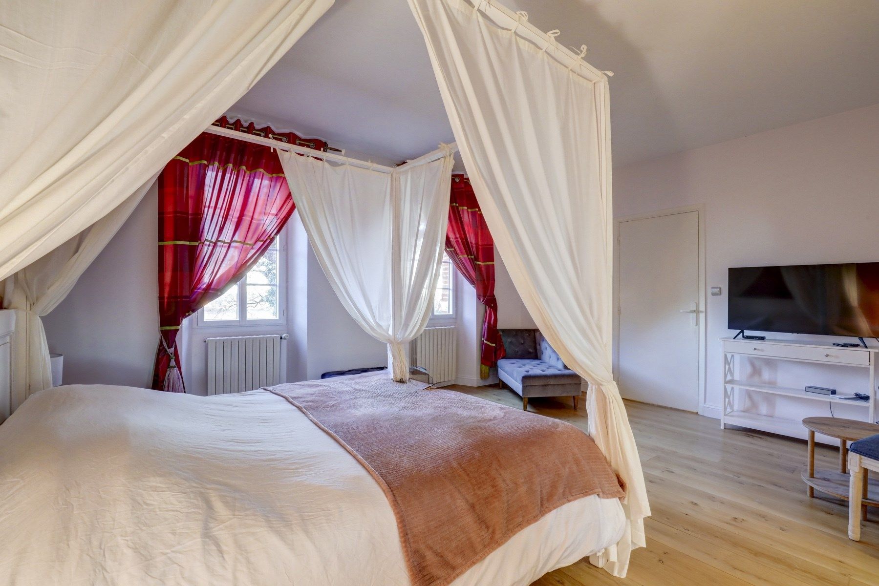 farm complex 14 Rooms for sale on VERFEIL (31590)