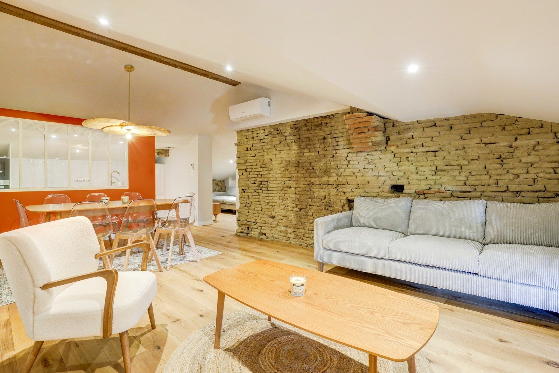 farm complex 14 Rooms for sale on VERFEIL (31590)
