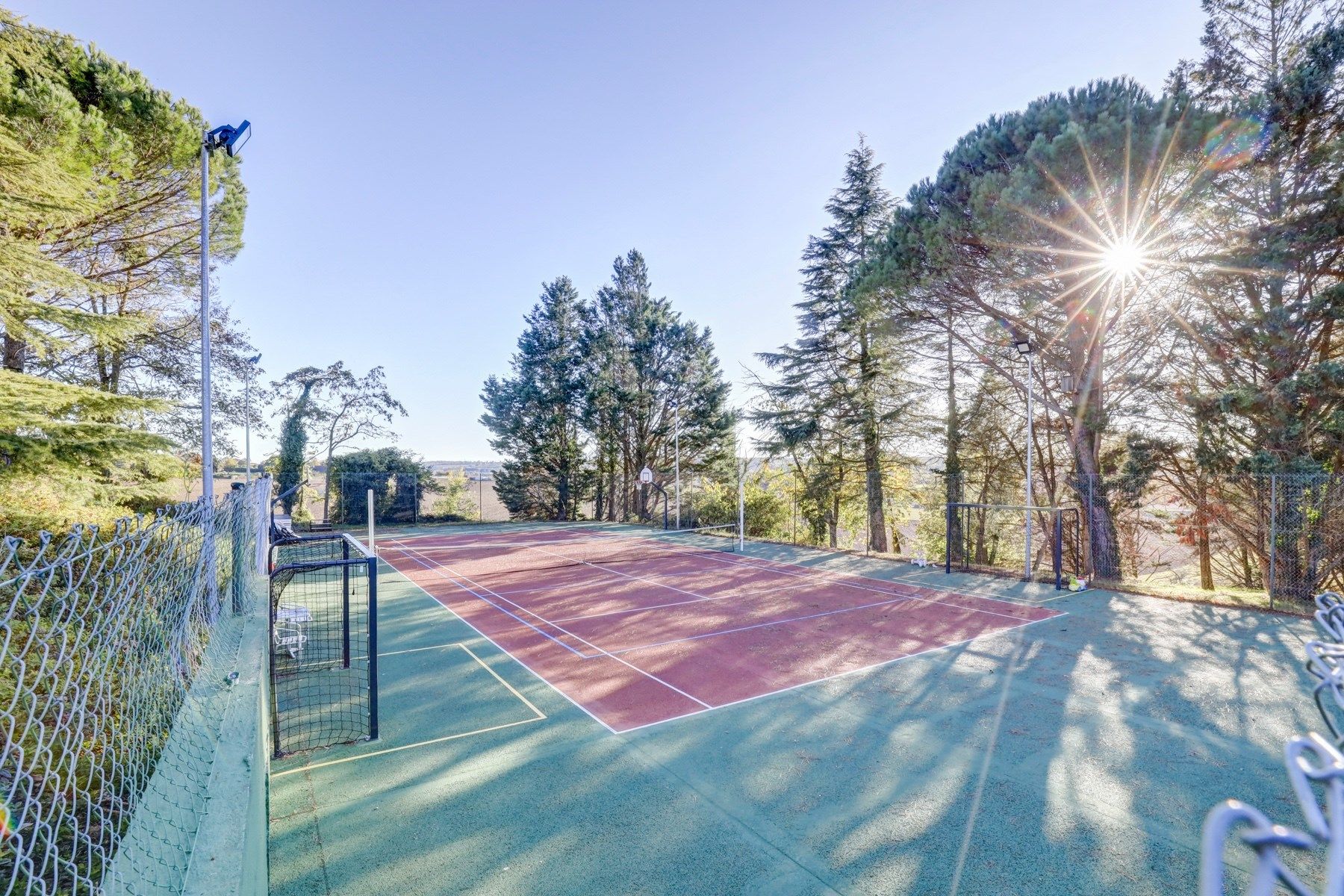 farm complex 14 Rooms for sale on VERFEIL (31590)
