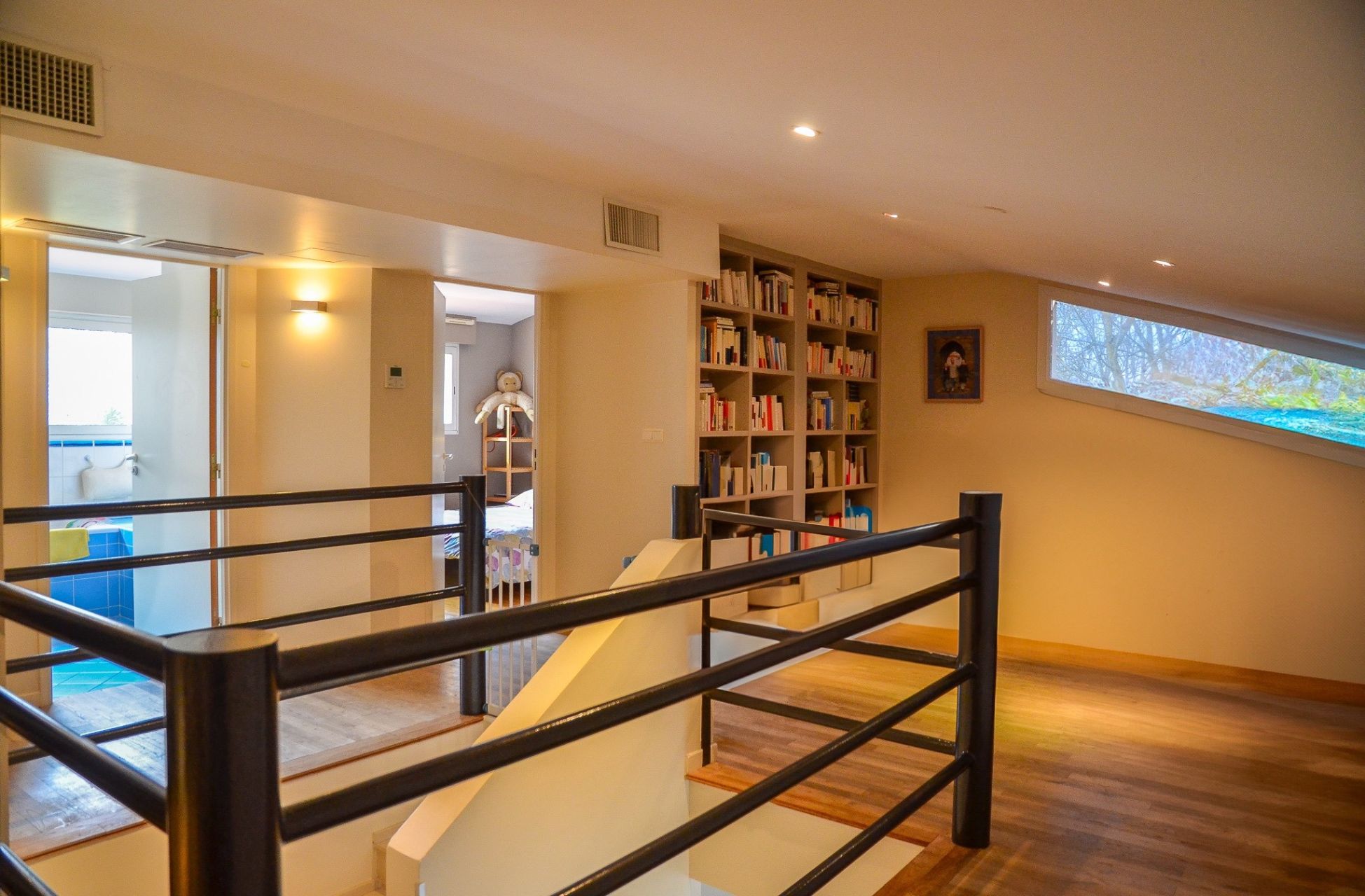 luxury house 6 Rooms for sale on CLERMONT LE FORT (31810)